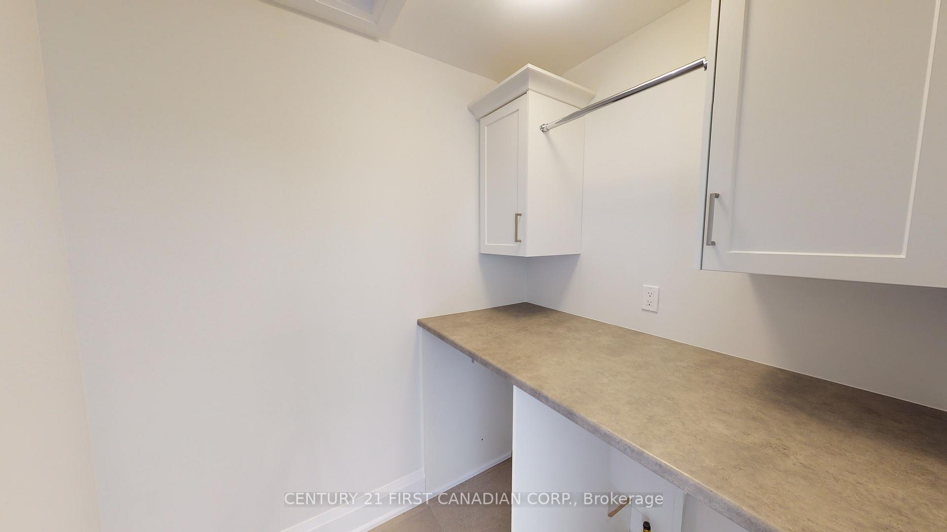 Photo 35 of 22 Postma Crescent, North Middlesex, Alisa Craig — HOMEH