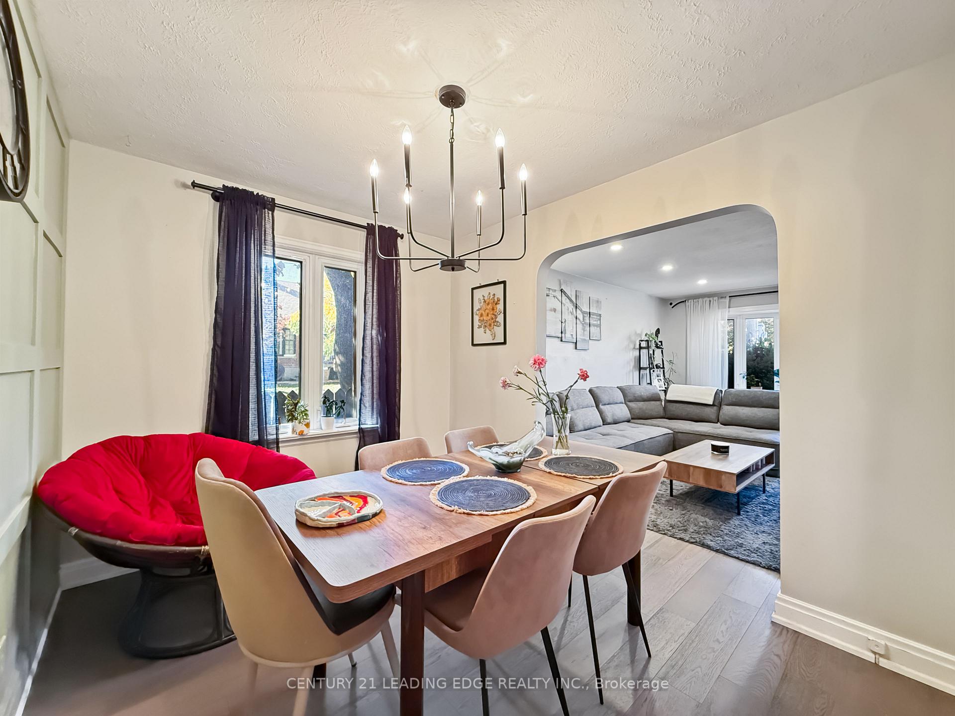 Photo 9 of 501 Bond Street E, Oshawa, O'Neill — HOMEH