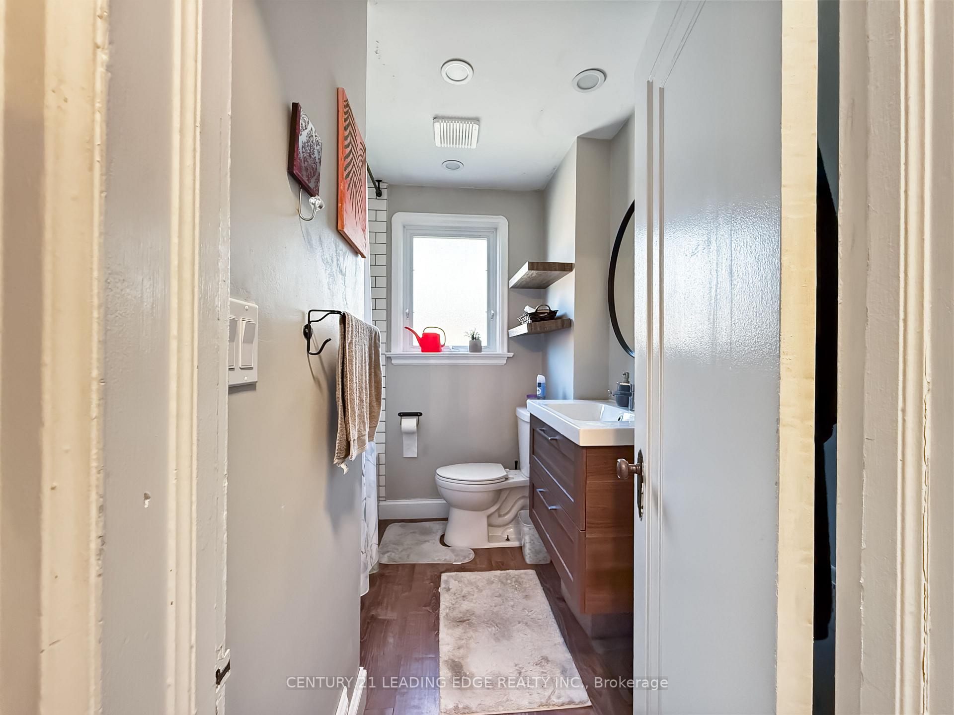 Photo 11 of 501 Bond Street E, Oshawa, O'Neill — HOMEH