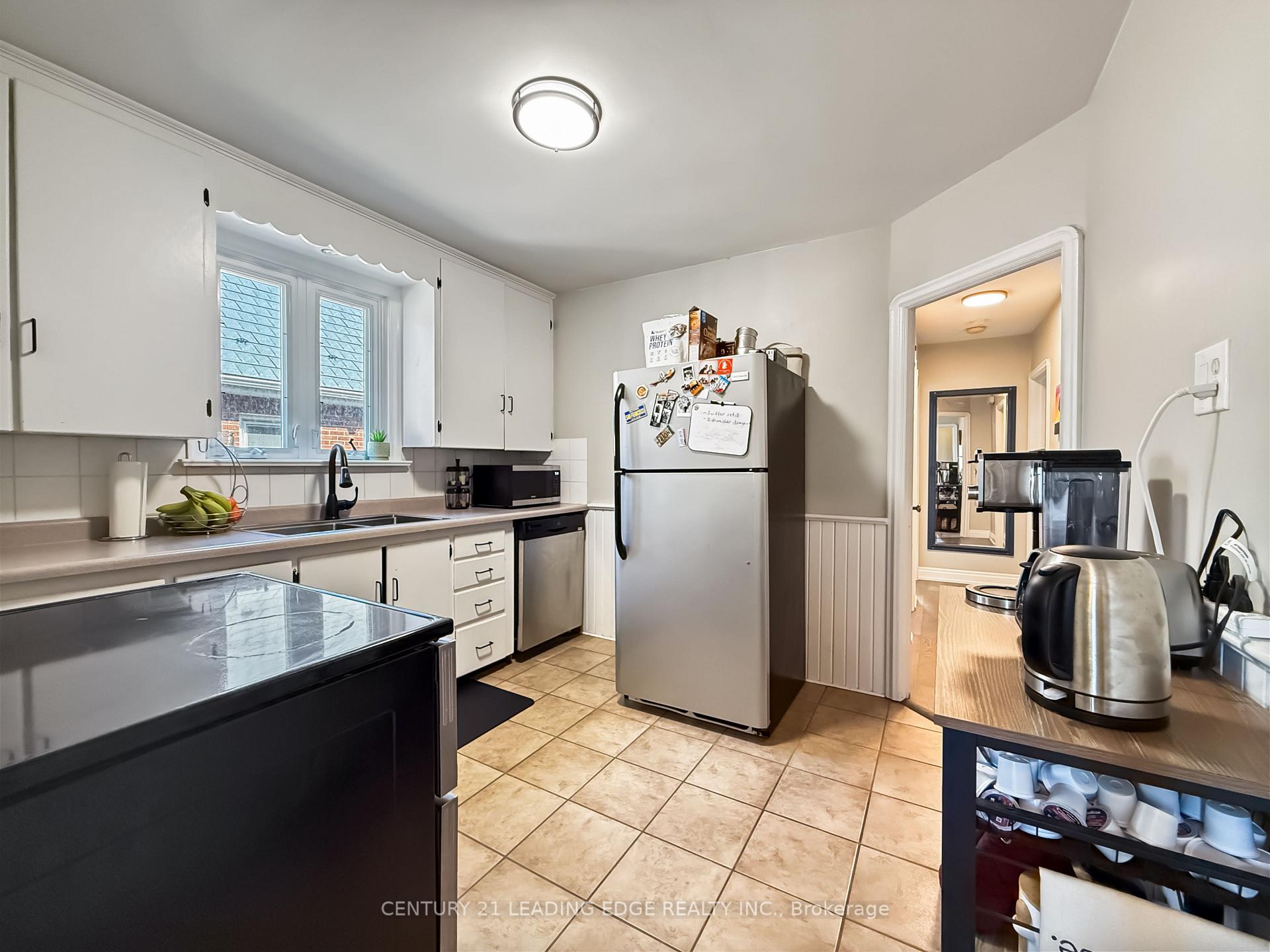 Photo 12 of 501 Bond Street E, Oshawa, O'Neill — HOMEH