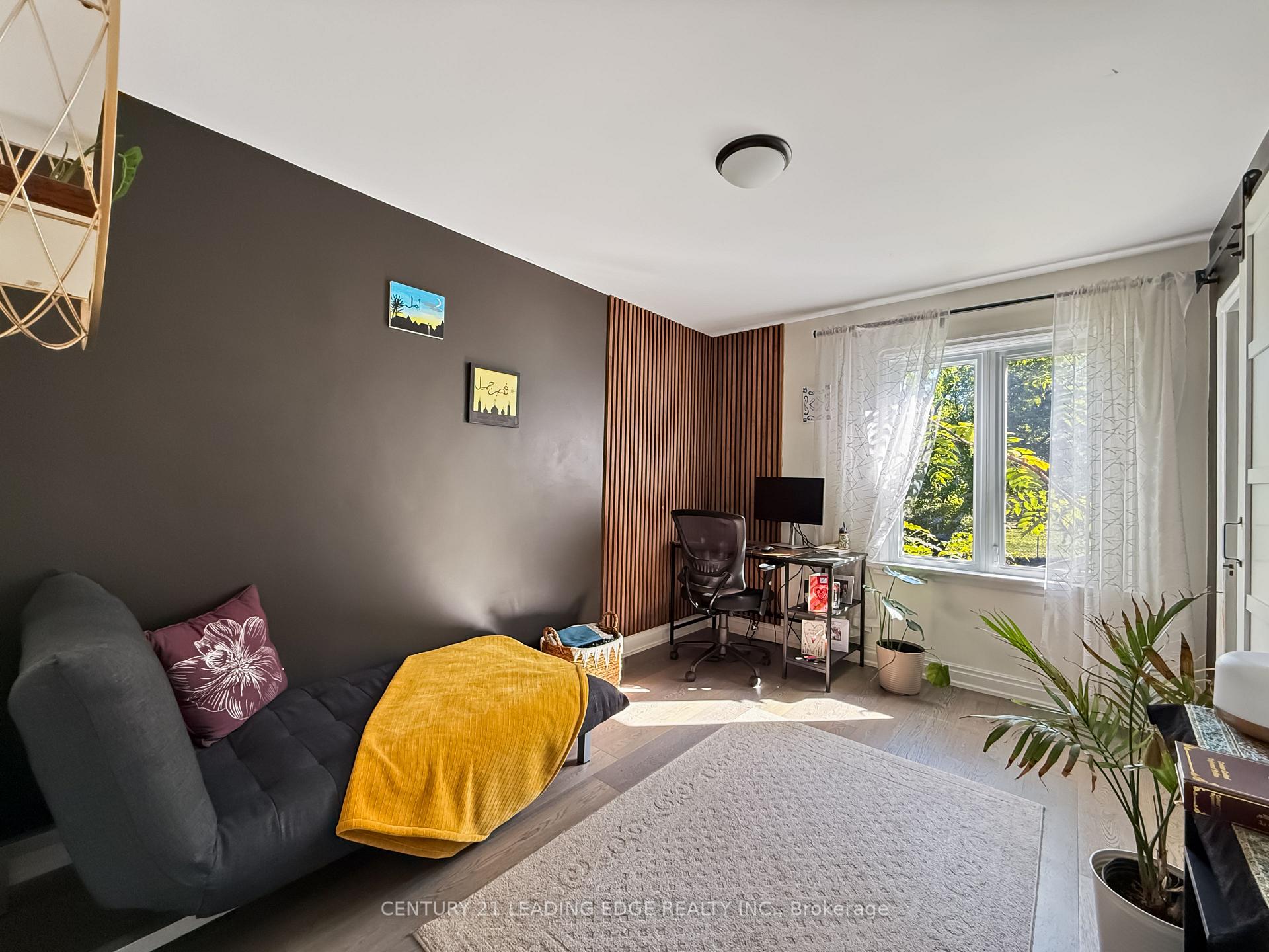 Photo 15 of 501 Bond Street E, Oshawa, O'Neill — HOMEH