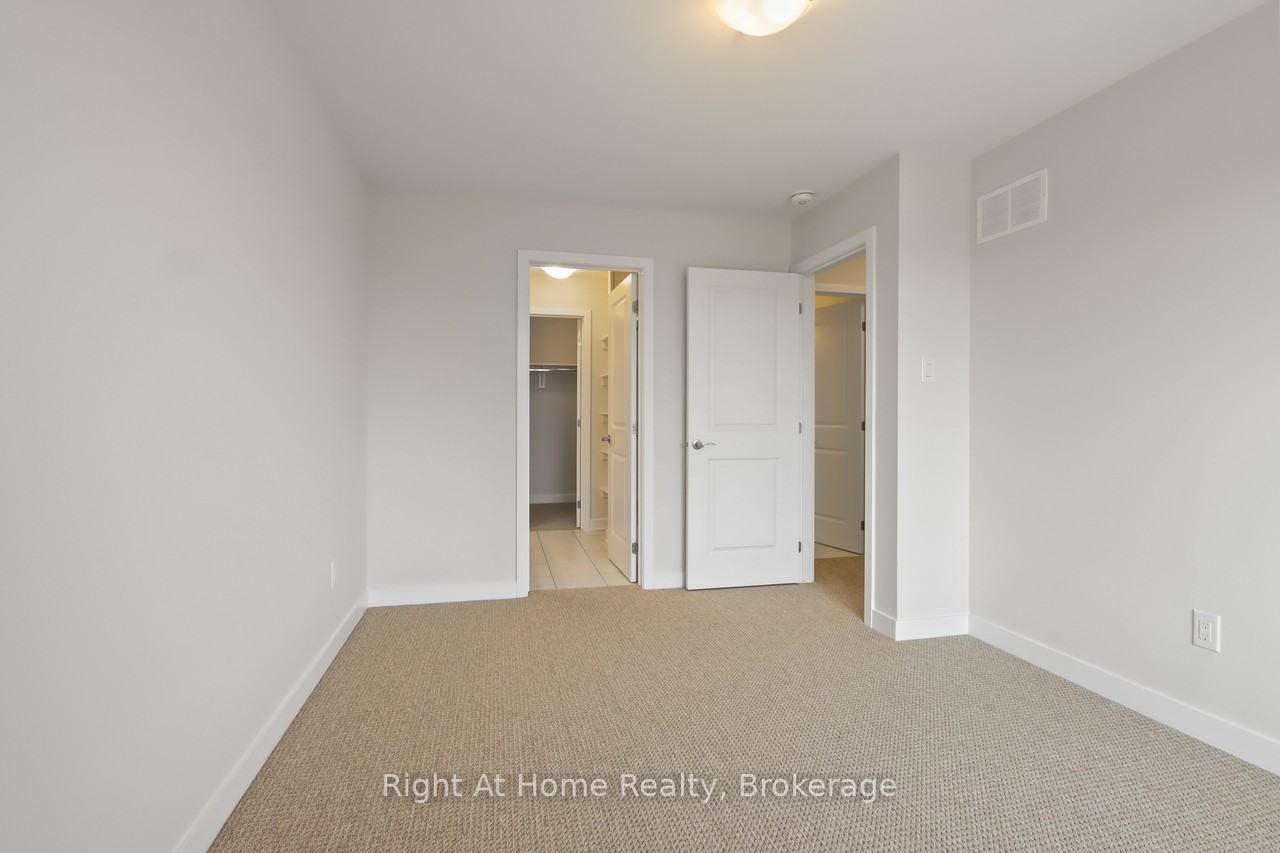 Photo 11 of 533 Lourmarin Private Street, Ottawa, Cumberland West — HOMEH