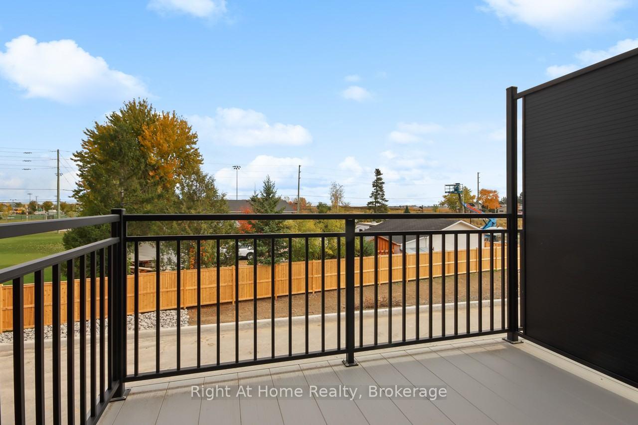 Photo 14 of 533 Lourmarin Private Street, Ottawa, Cumberland West — HOMEH