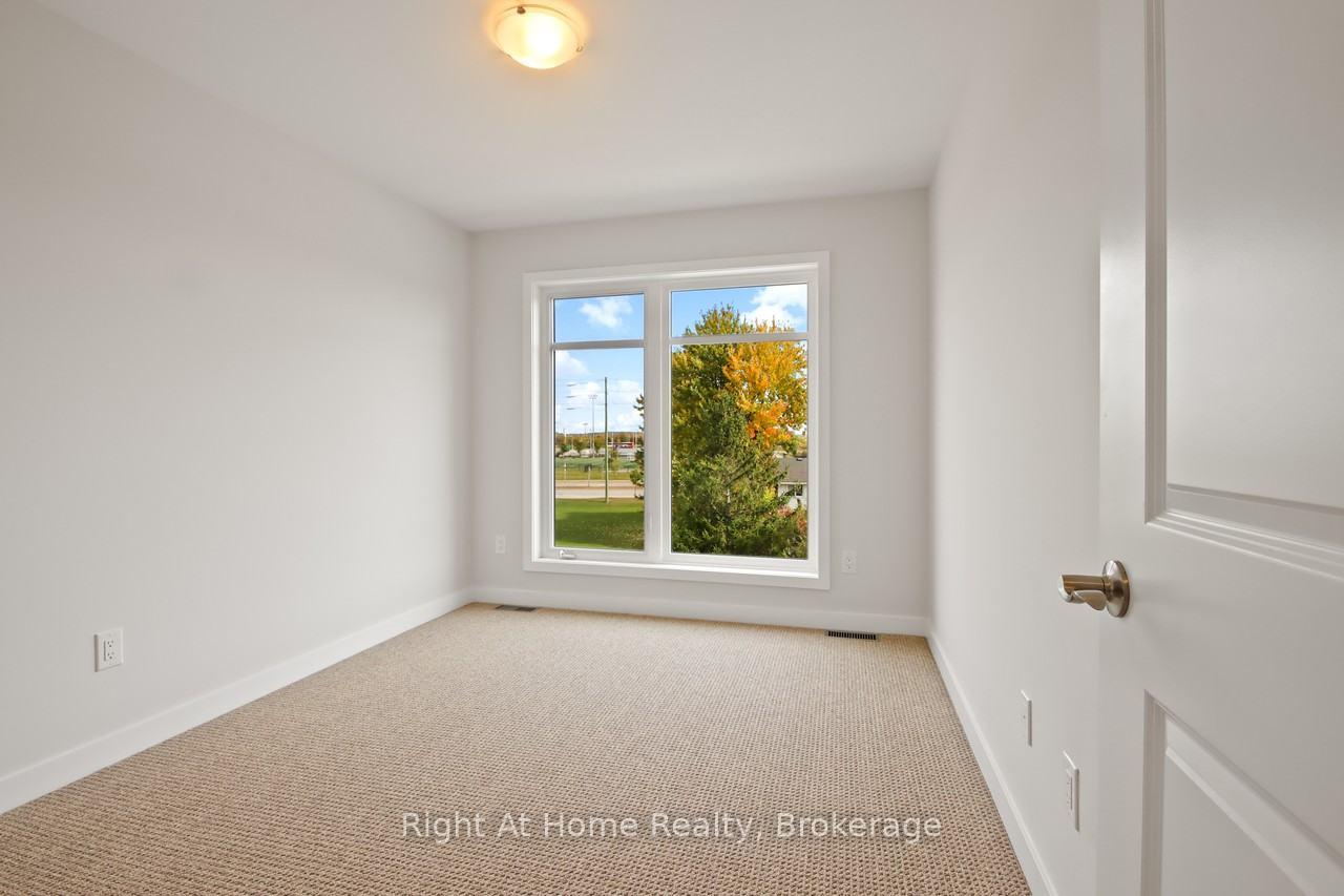 Photo 15 of 533 Lourmarin Private Street, Ottawa, Cumberland West — HOMEH
