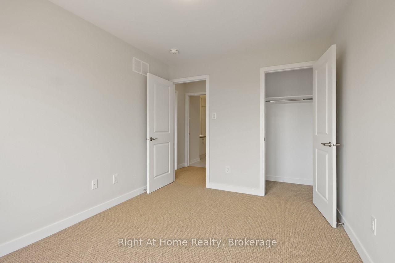 Photo 16 of 533 Lourmarin Private Street, Ottawa, Cumberland West — HOMEH