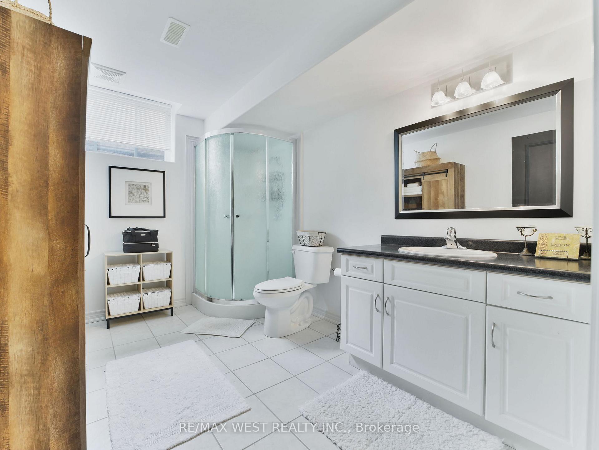 Photo 13 of 59 Cherry Ridge Boulevard, Pelham, Fenwick — HOMEH