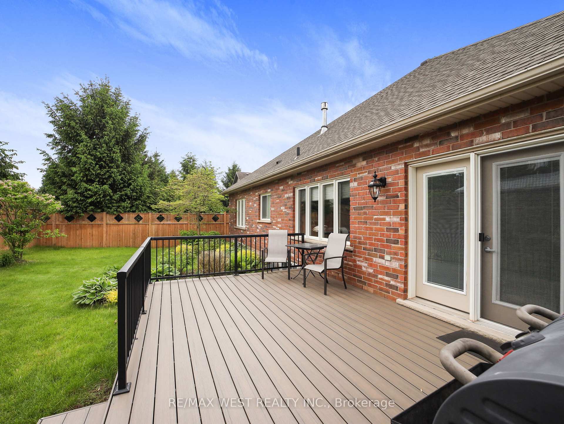 Photo 16 of 59 Cherry Ridge Boulevard, Pelham, Fenwick — HOMEH