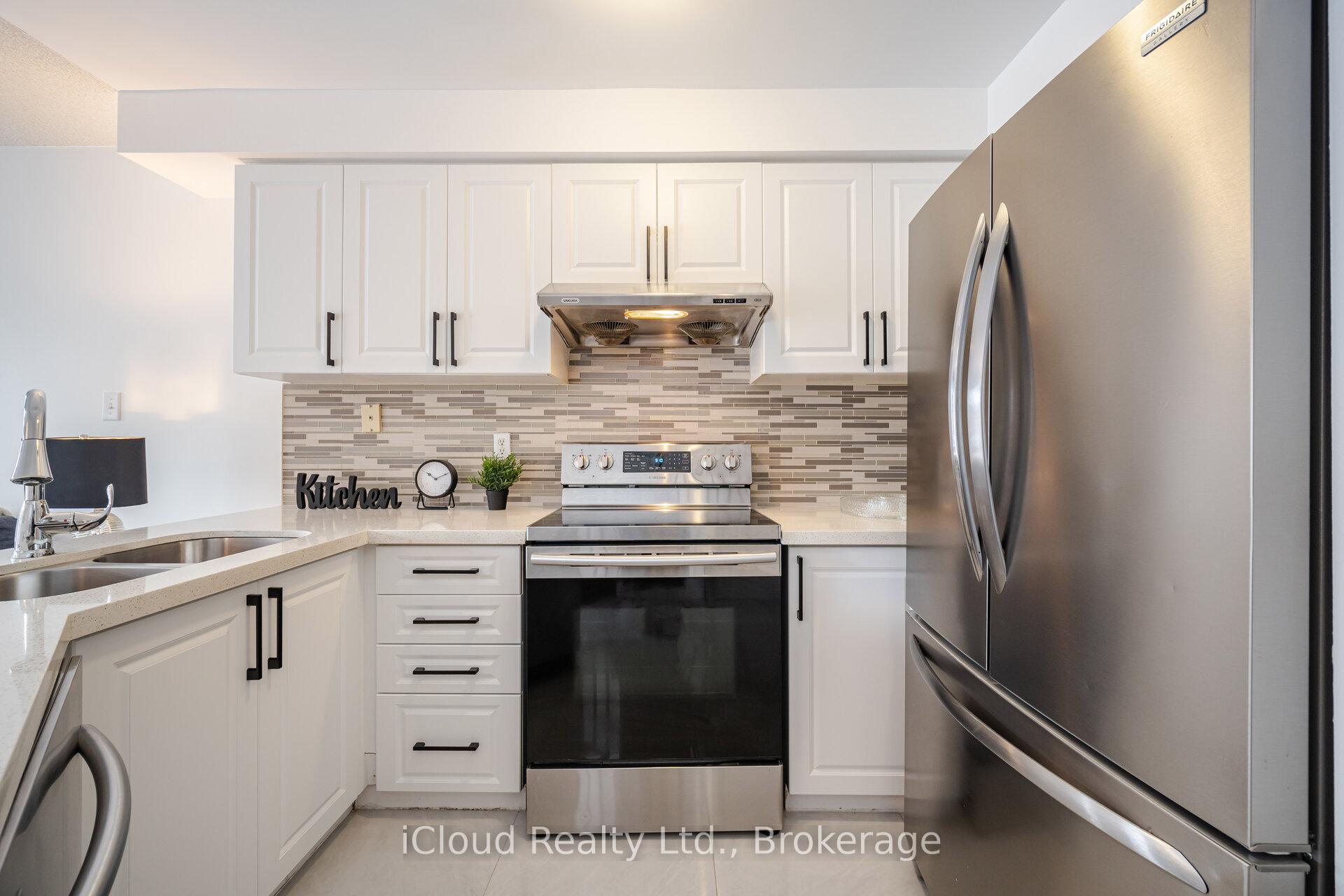 Photo 6 of 5410 Sweetgrass Gate, Mississauga, East Credit — HOMEH