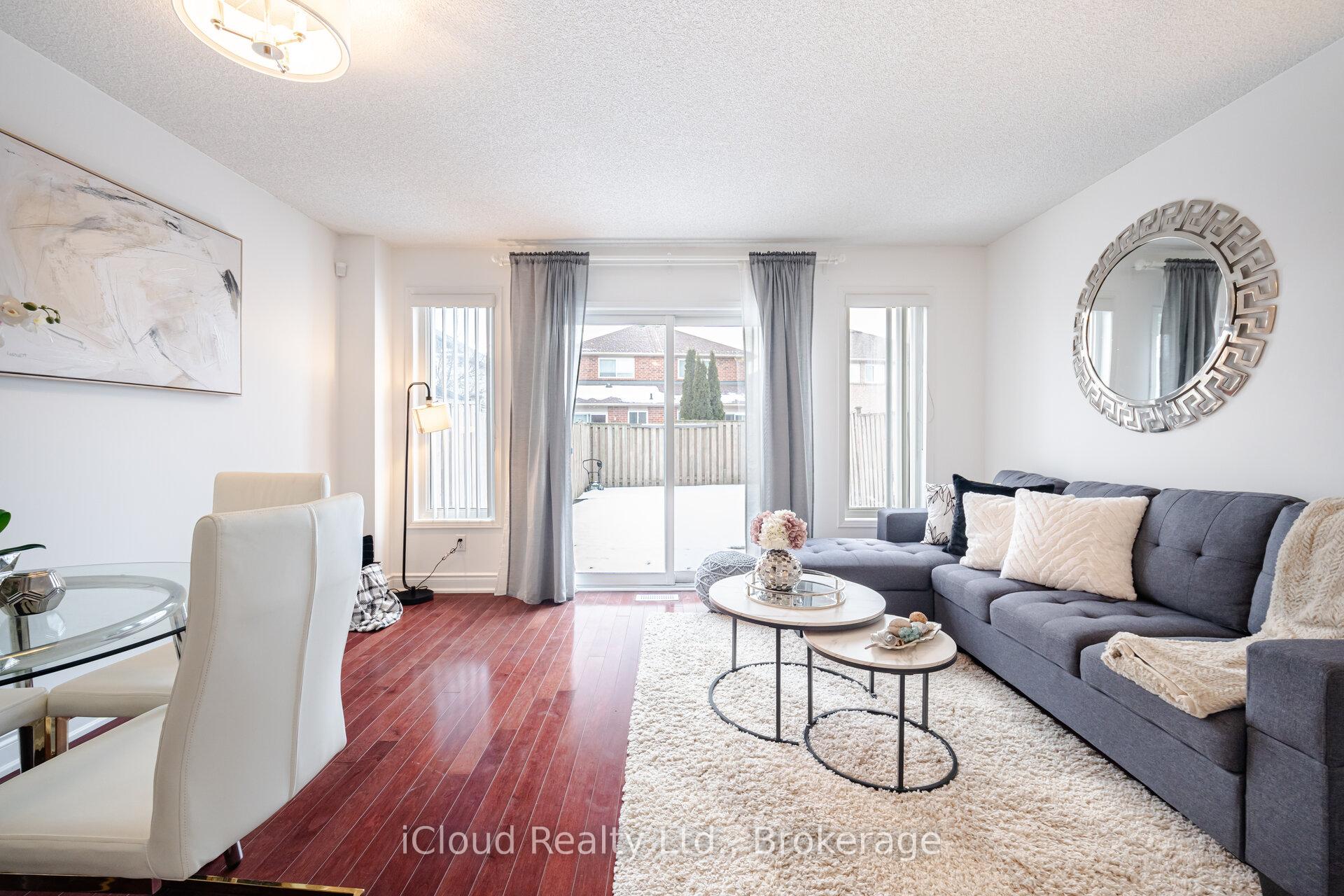 Photo 14 of 5410 Sweetgrass Gate, Mississauga, East Credit — HOMEH