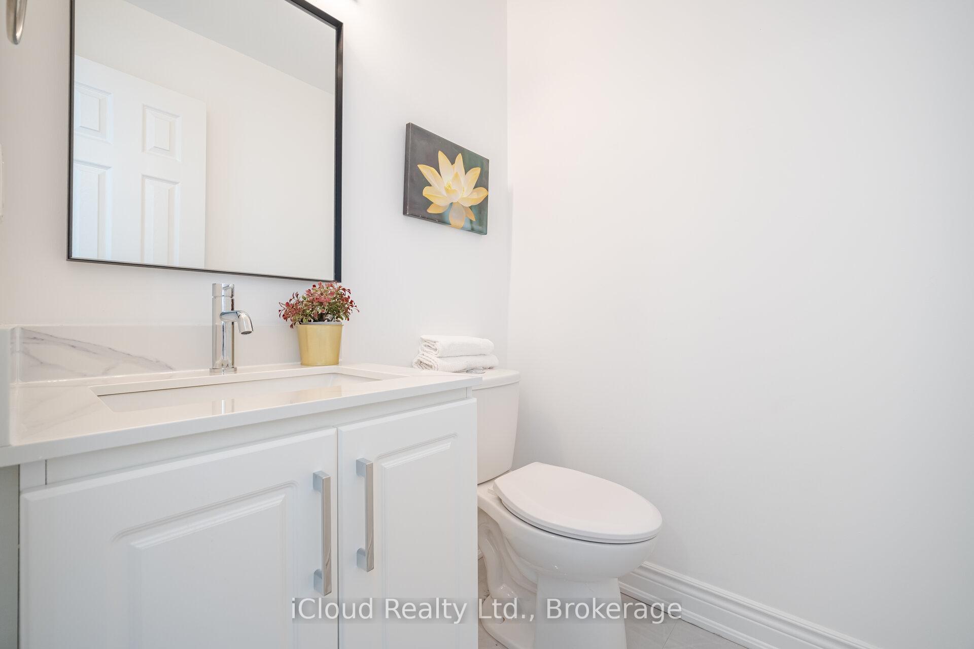 Photo 17 of 5410 Sweetgrass Gate, Mississauga, East Credit — HOMEH