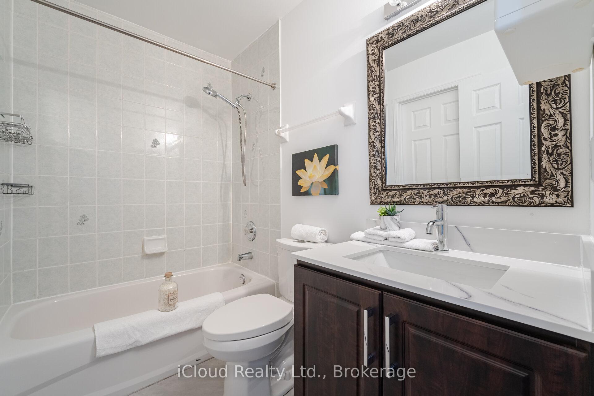 Photo 27 of 5410 Sweetgrass Gate, Mississauga, East Credit — HOMEH