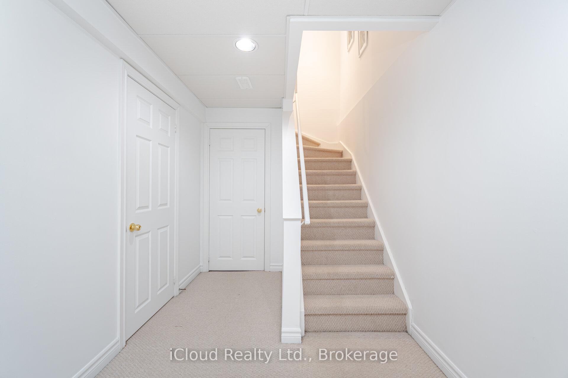 Photo 29 of 5410 Sweetgrass Gate, Mississauga, East Credit — HOMEH