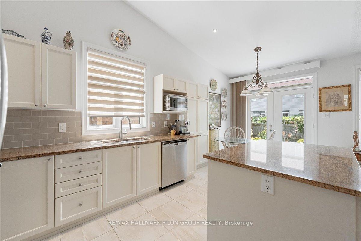 Photo 5 of 146 Esterbrook Drive, Ottawa, Mer Bleue/Bradley Estates/Anderson Park — HOMEH