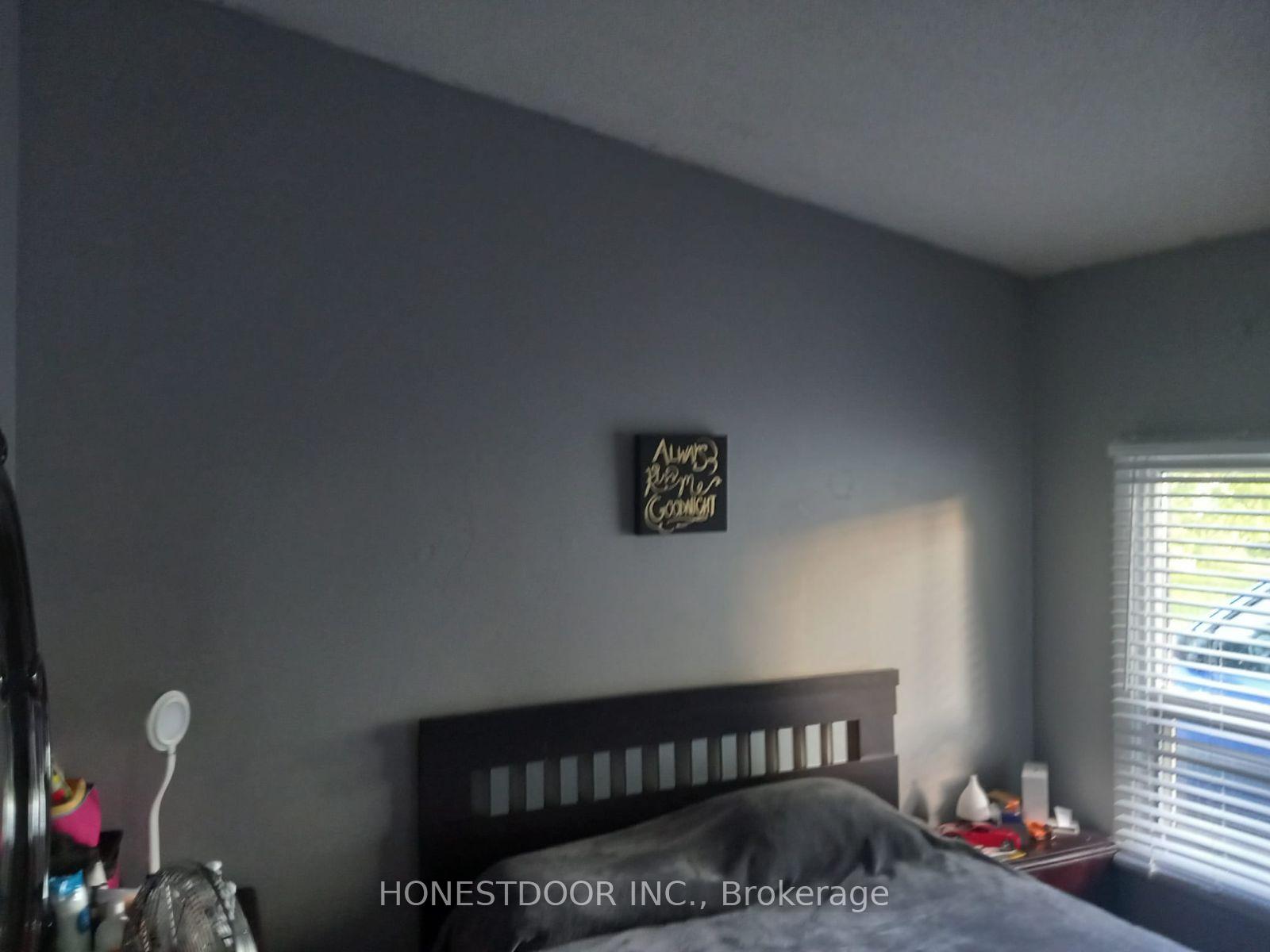 Photo 6 of 7568 Redstone Road, Mississauga, Malton — HOMEH