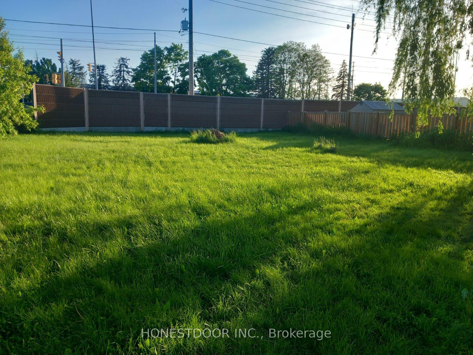 Photo 11 of 7568 Redstone Road, Mississauga, Malton — HOMEH