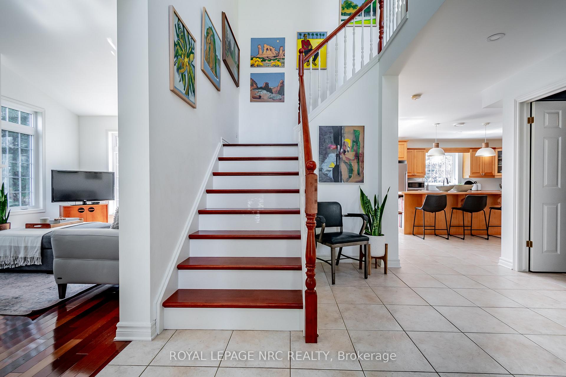 Photo 13 of 14 Bacon Lane, Pelham, Fonthill — HOMEH