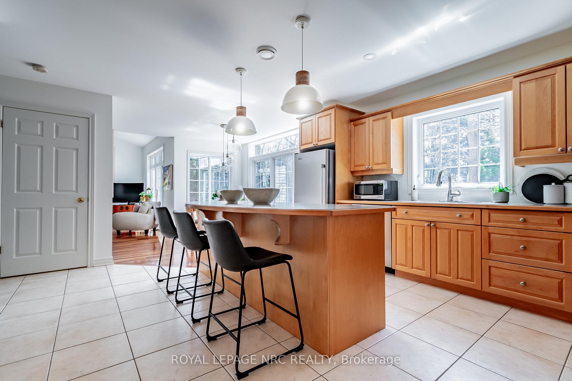 Photo 20 of 14 Bacon Lane, Pelham, Fonthill — HOMEH