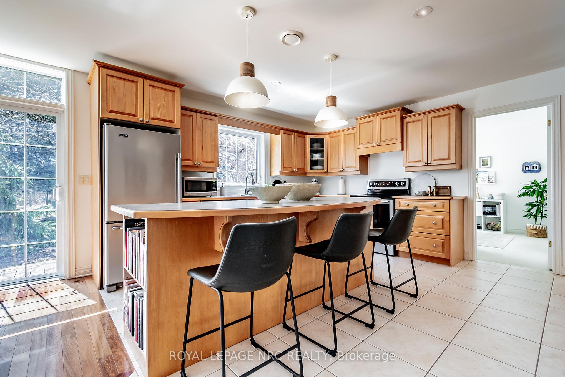 Photo 21 of 14 Bacon Lane, Pelham, Fonthill — HOMEH