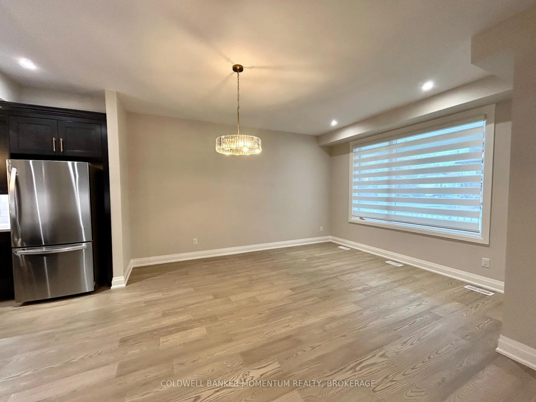 Photo 4 of Unit Upper, 5091 Bridge Street, Niagara Falls, Downtown — HOMEH