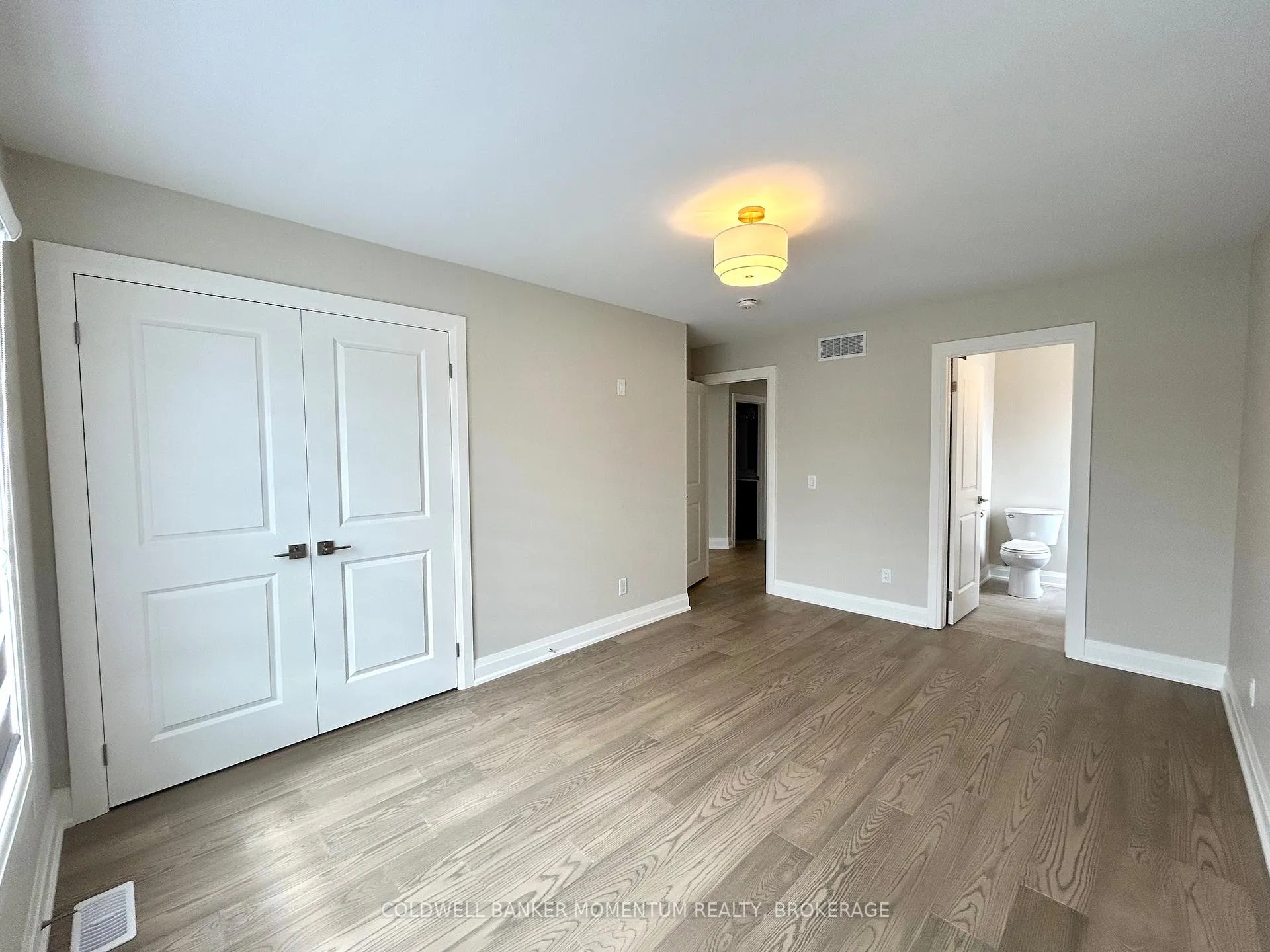 Photo 17 of Unit Upper, 5091 Bridge Street, Niagara Falls, Downtown — HOMEH