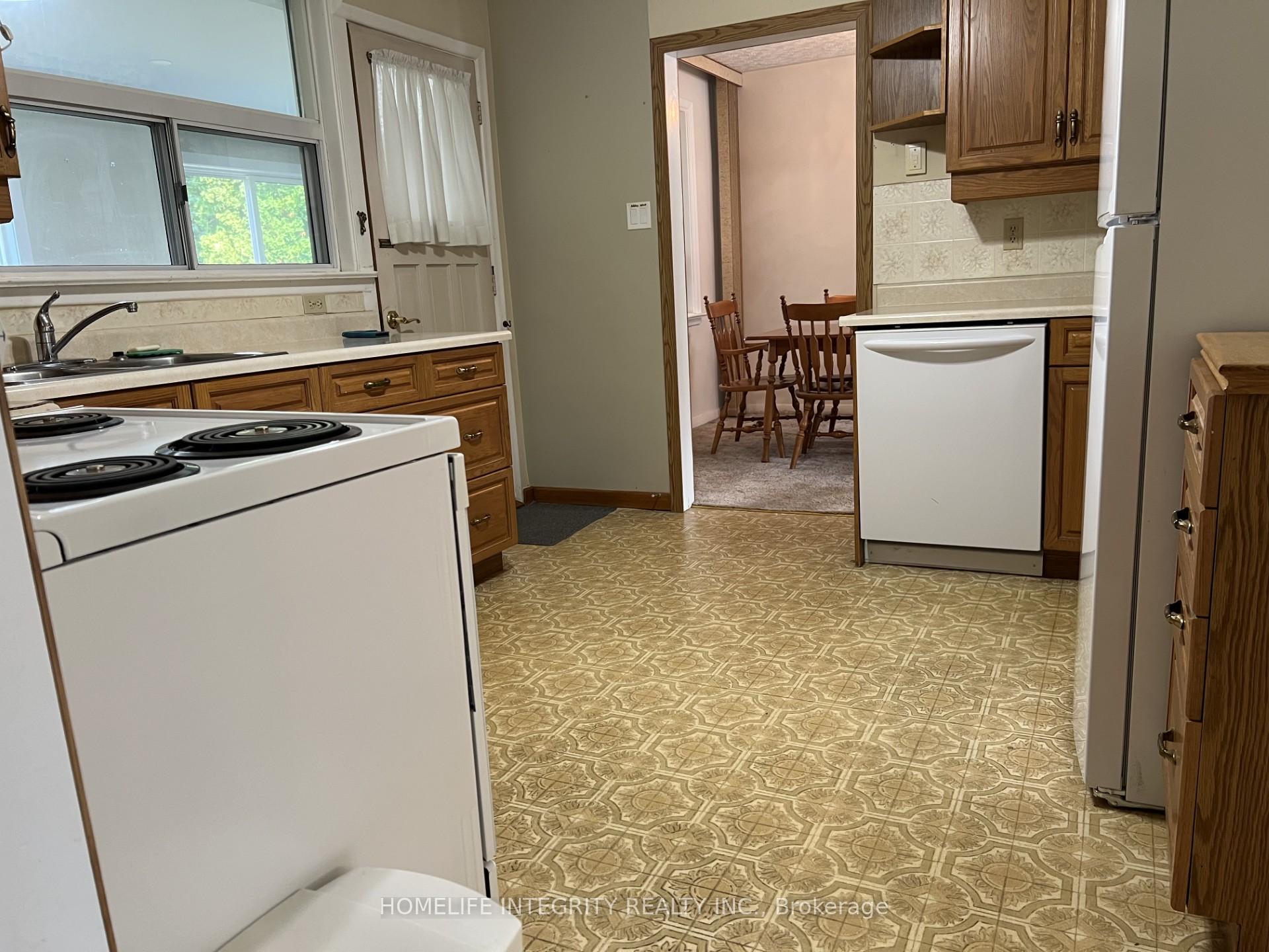 Photo 12 of 76 William Street, New Tecumseth, Alliston — HOMEH