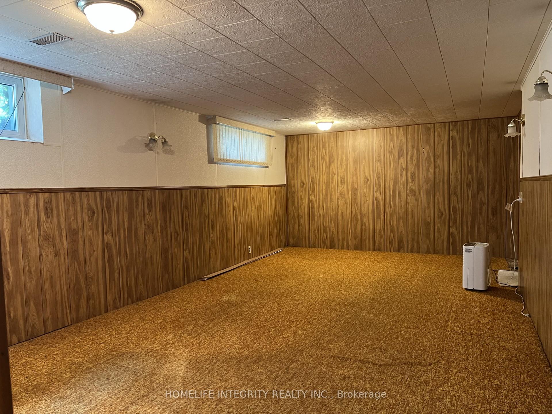 Photo 21 of 76 William Street, New Tecumseth, Alliston — HOMEH