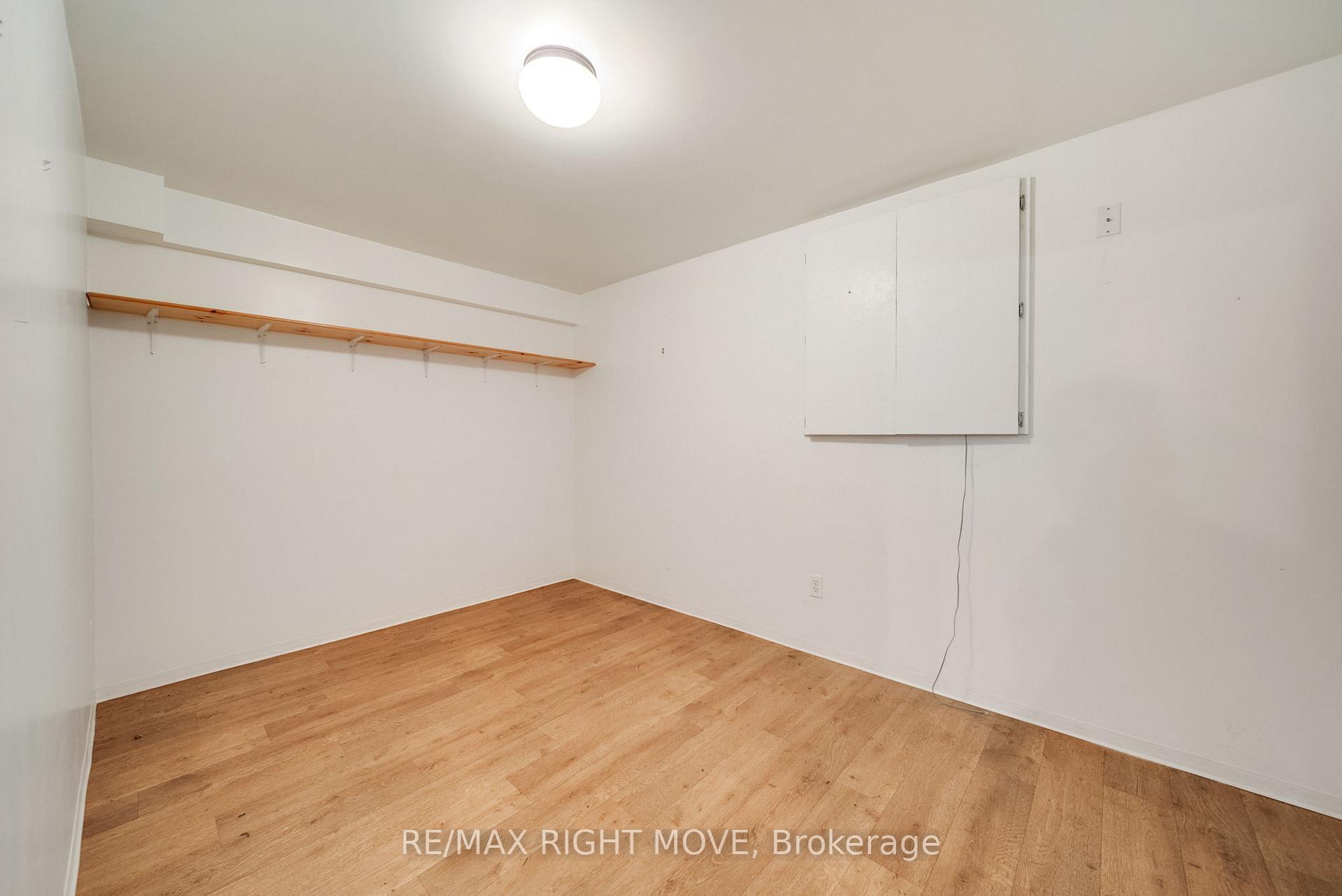 Photo 21 of 10 Dancy Drive, Orillia — HOMEH