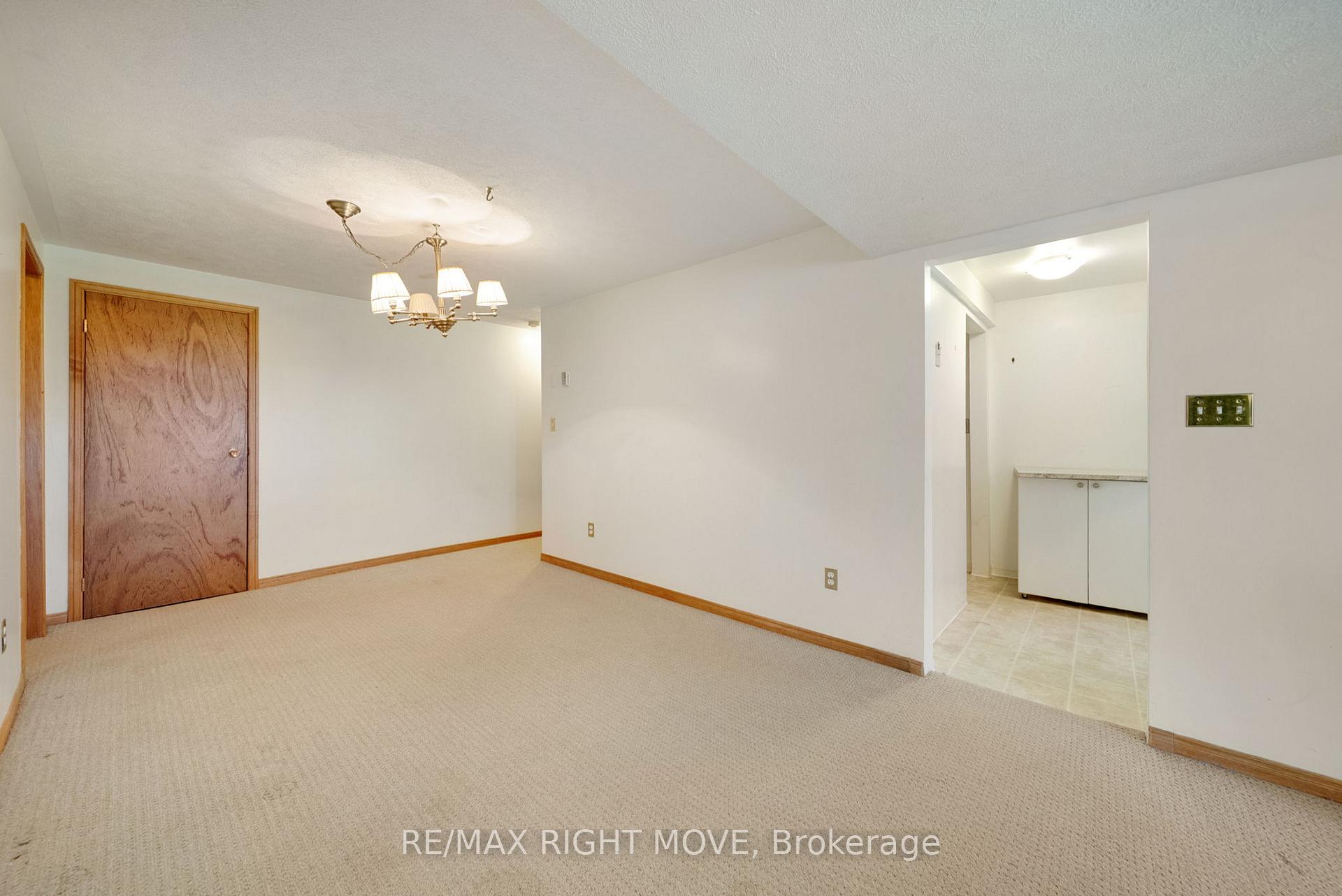 Photo 22 of 10 Dancy Drive, Orillia — HOMEH