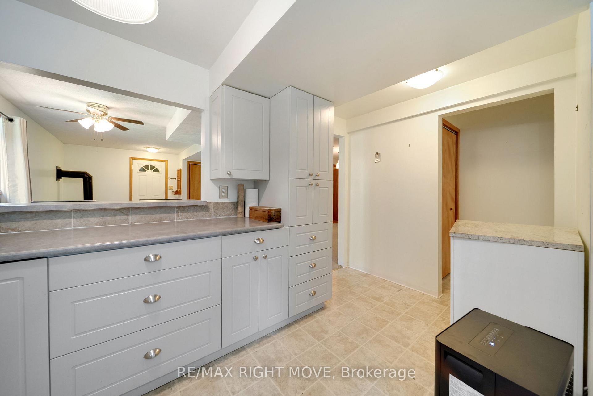 Photo 25 of 10 Dancy Drive, Orillia — HOMEH