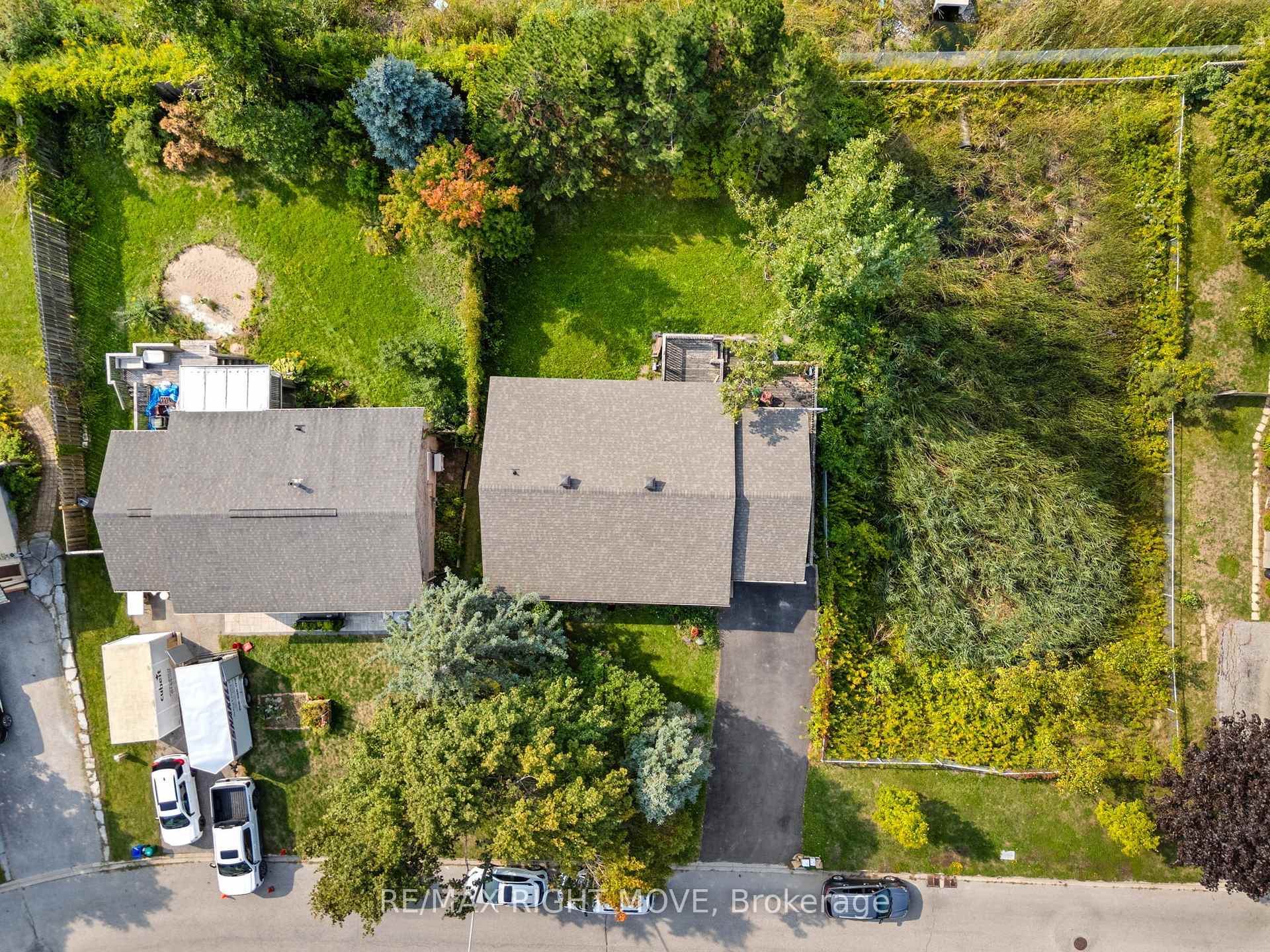 Photo 31 of 10 Dancy Drive, Orillia — HOMEH