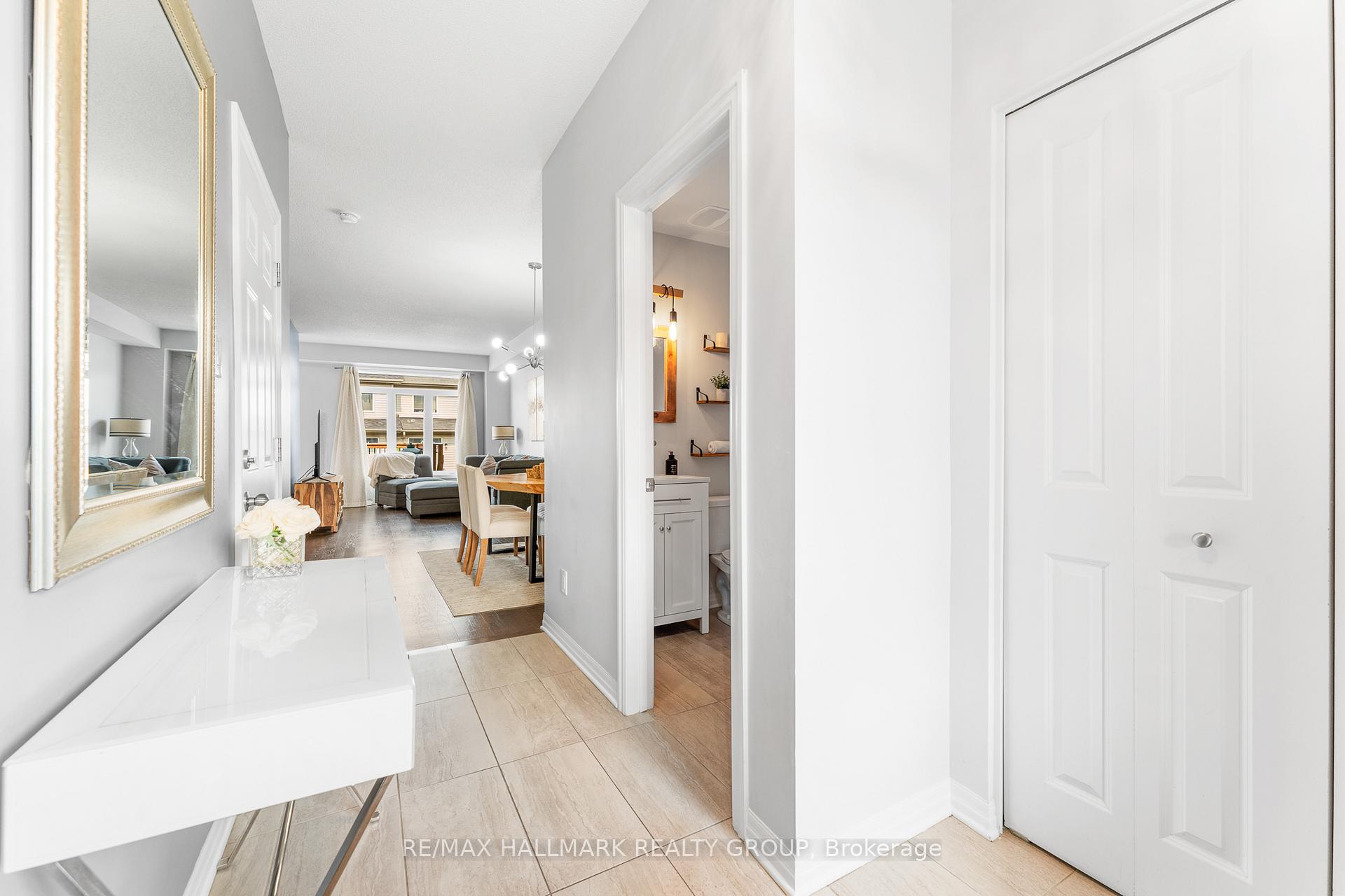 Photo 4 of 635 Spring Valley Drive, Ottawa, Mer Bleue/Bradley Estates/Anderson Park — HOMEH
