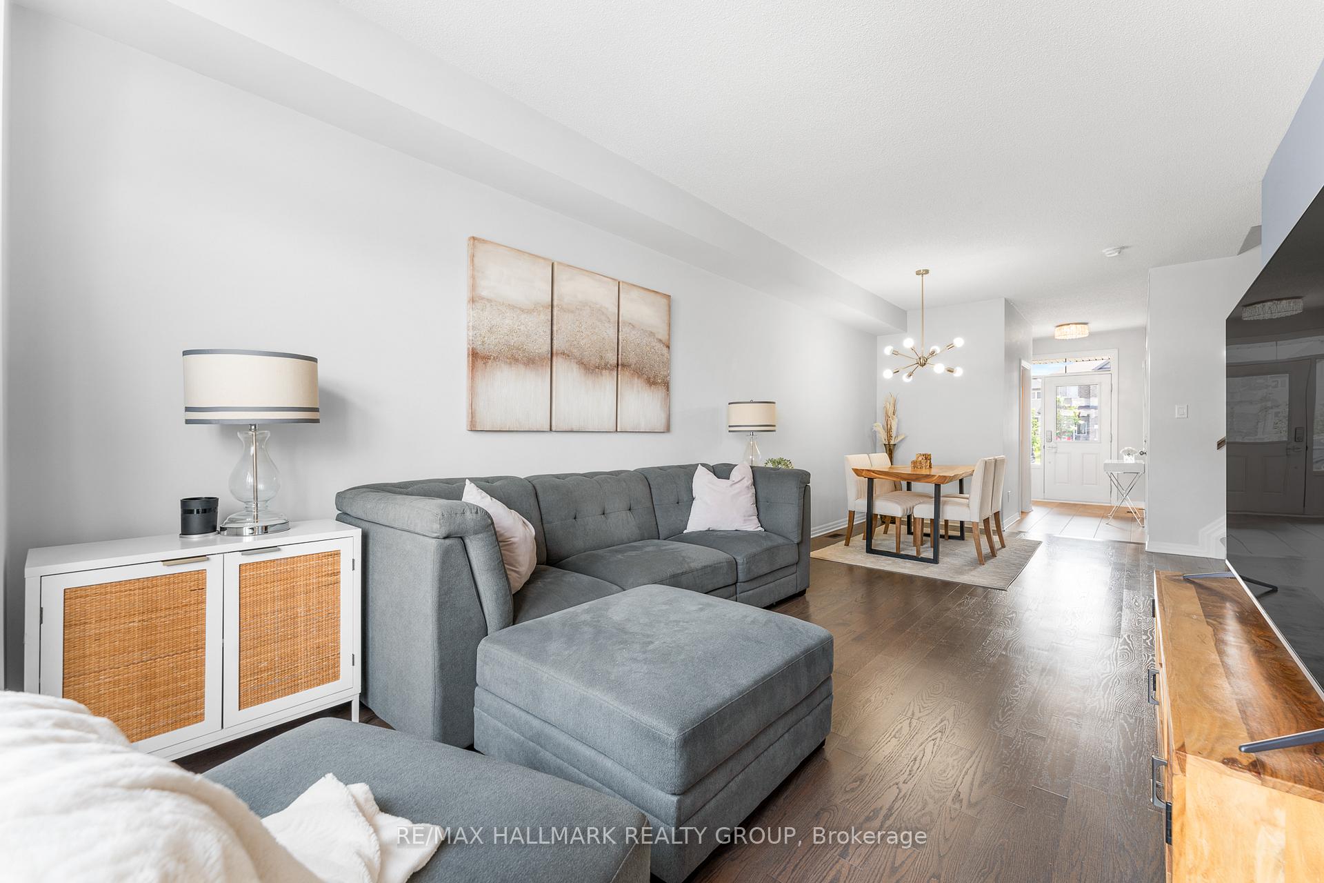 Photo 14 of 635 Spring Valley Drive, Ottawa, Mer Bleue/Bradley Estates/Anderson Park — HOMEH
