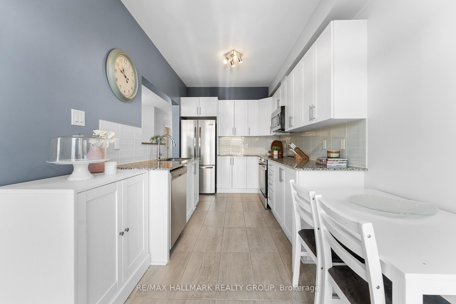 Photo 16 of 635 Spring Valley Drive, Ottawa, Mer Bleue/Bradley Estates/Anderson Park — HOMEH
