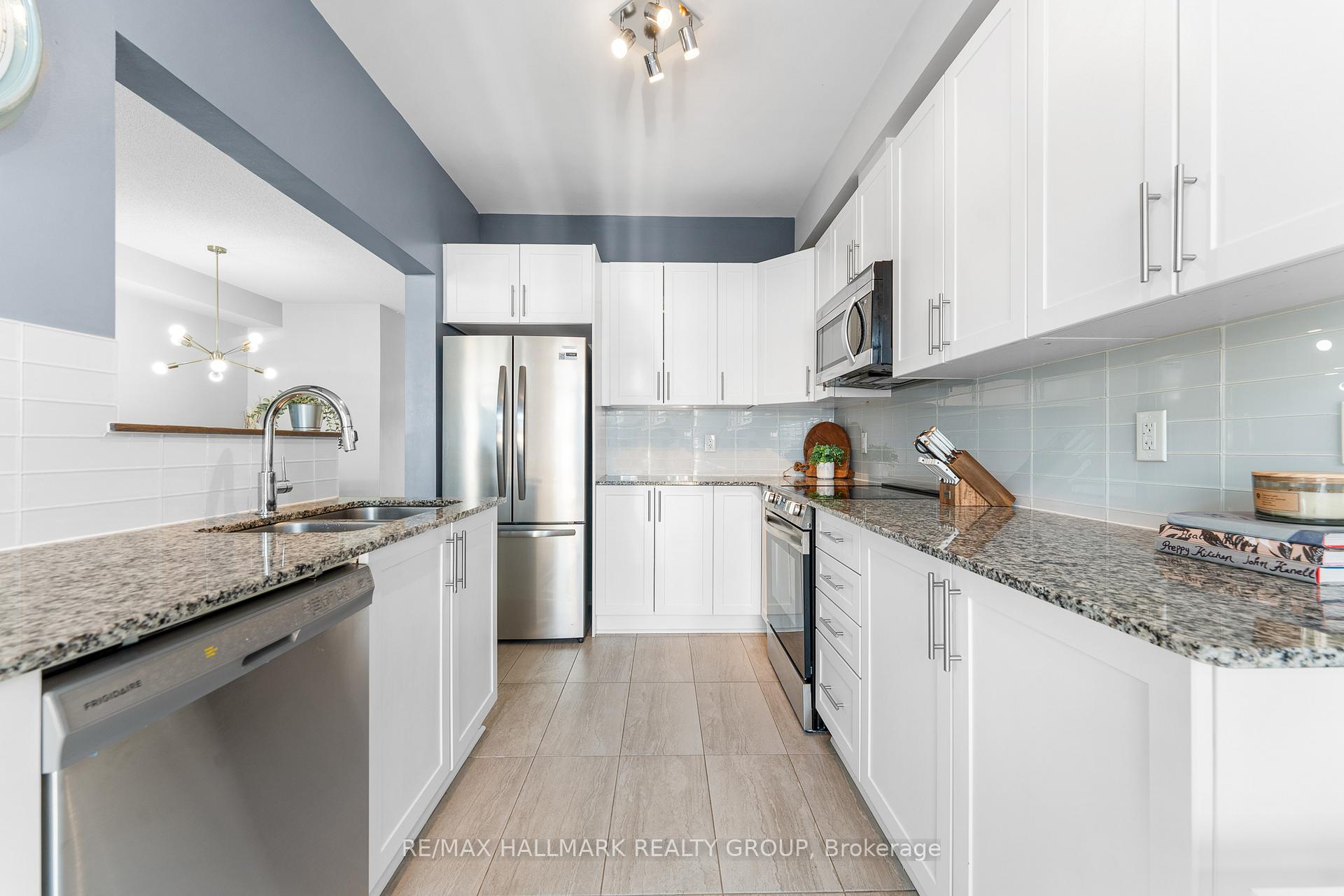 Photo 19 of 635 Spring Valley Drive, Ottawa, Mer Bleue/Bradley Estates/Anderson Park — HOMEH
