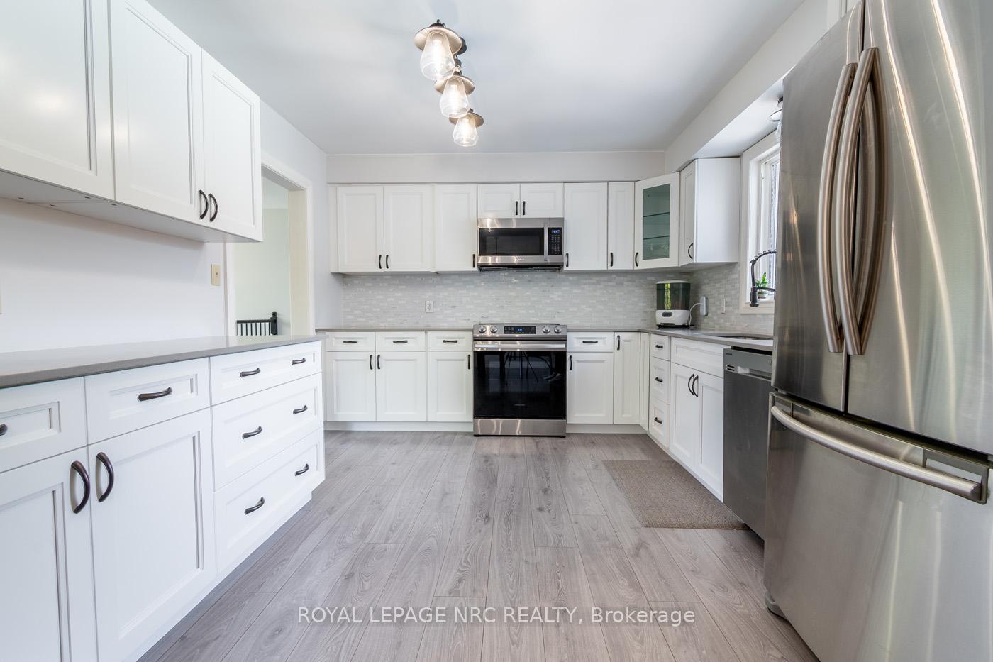 Photo 15 of 163 Pancake Lane, Pelham, Fonthill — HOMEH