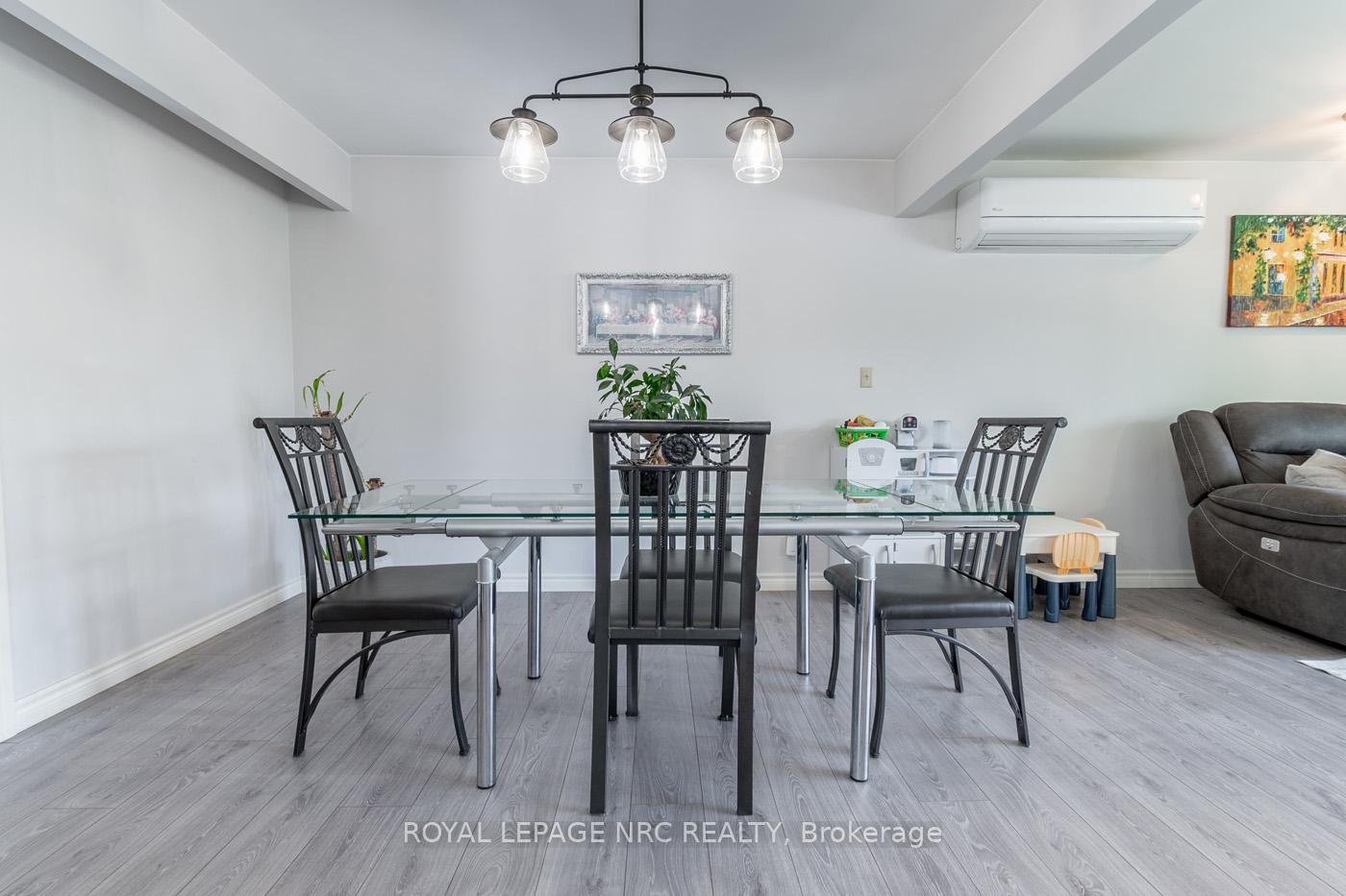 Photo 19 of 163 Pancake Lane, Pelham, Fonthill — HOMEH