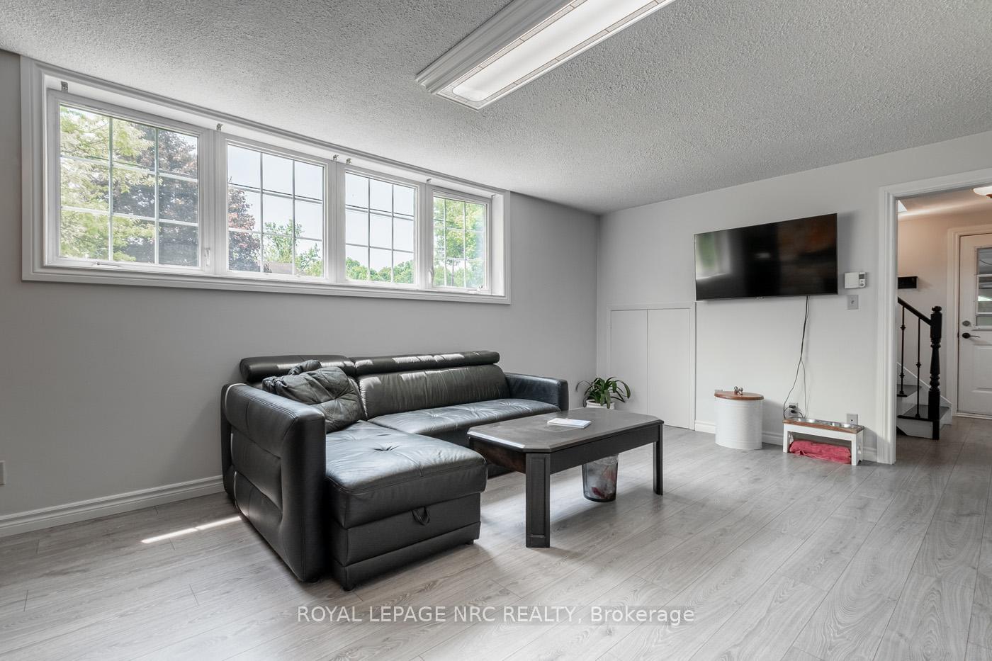 Photo 32 of 163 Pancake Lane, Pelham, Fonthill — HOMEH