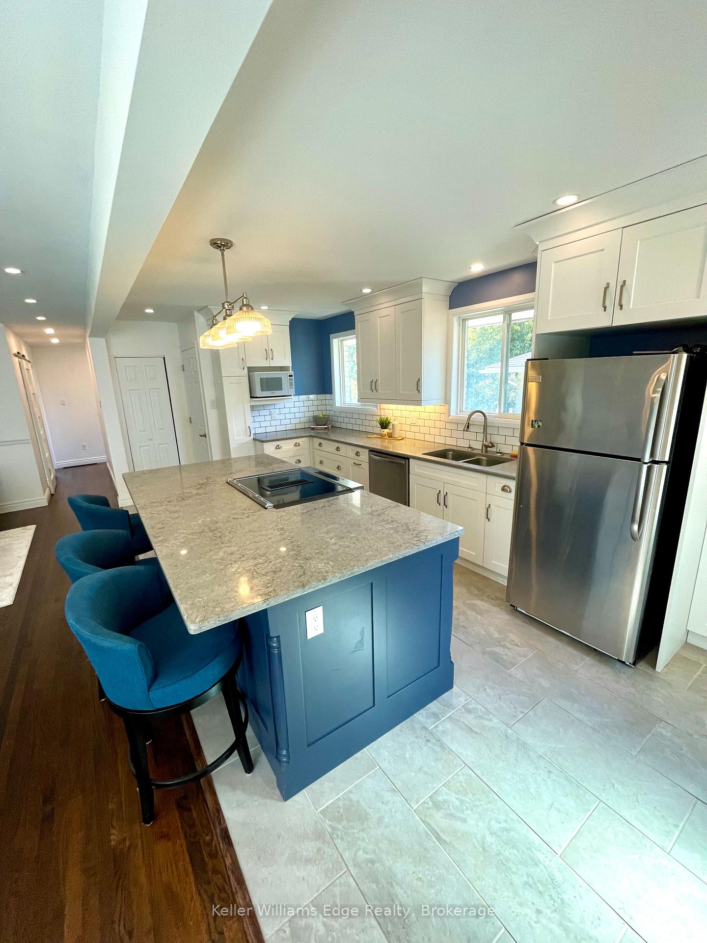 Photo 3 of 93A Dawson Road, Orangeville — HOMEH