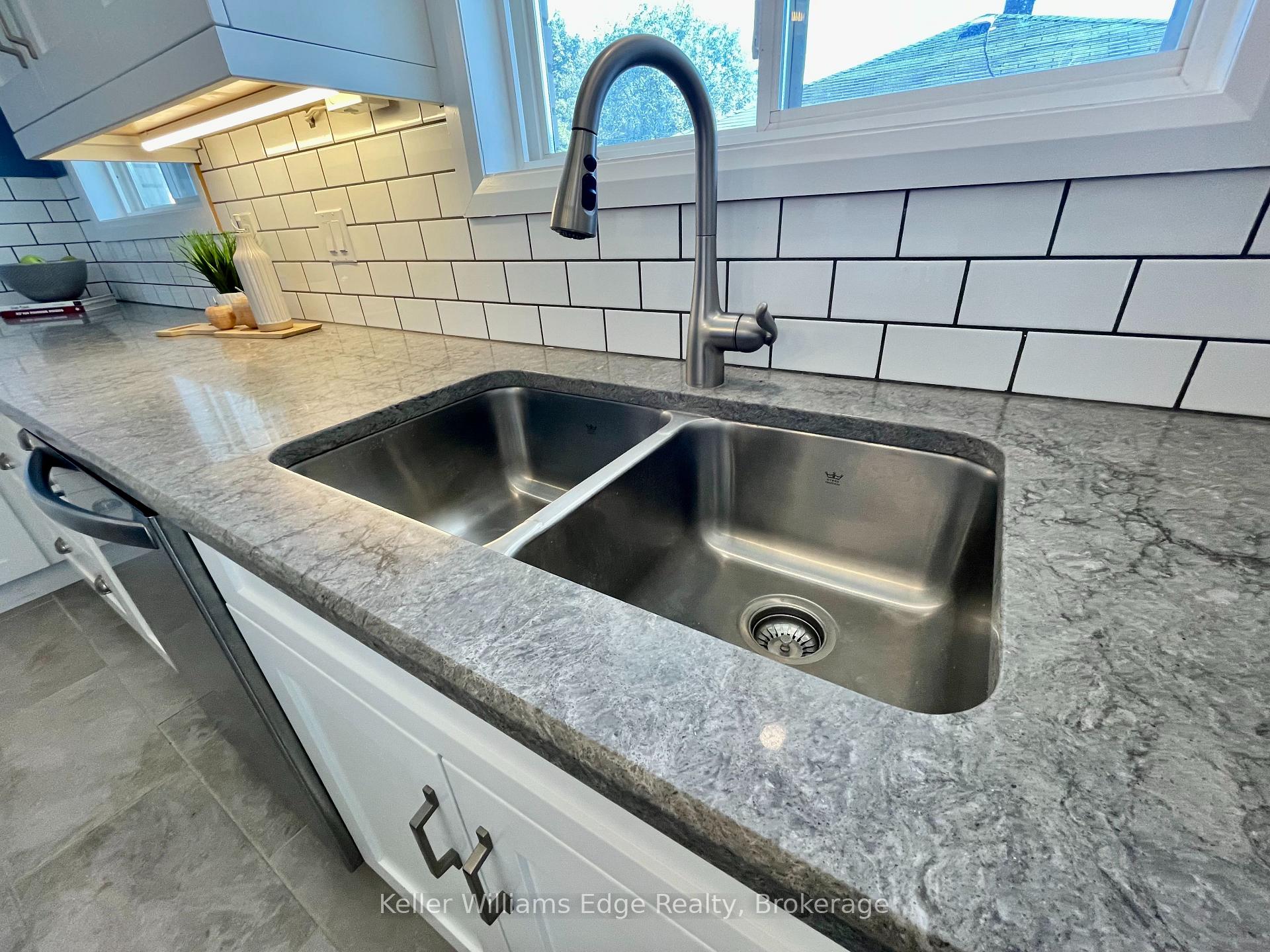 Photo 8 of 93A Dawson Road, Orangeville — HOMEH