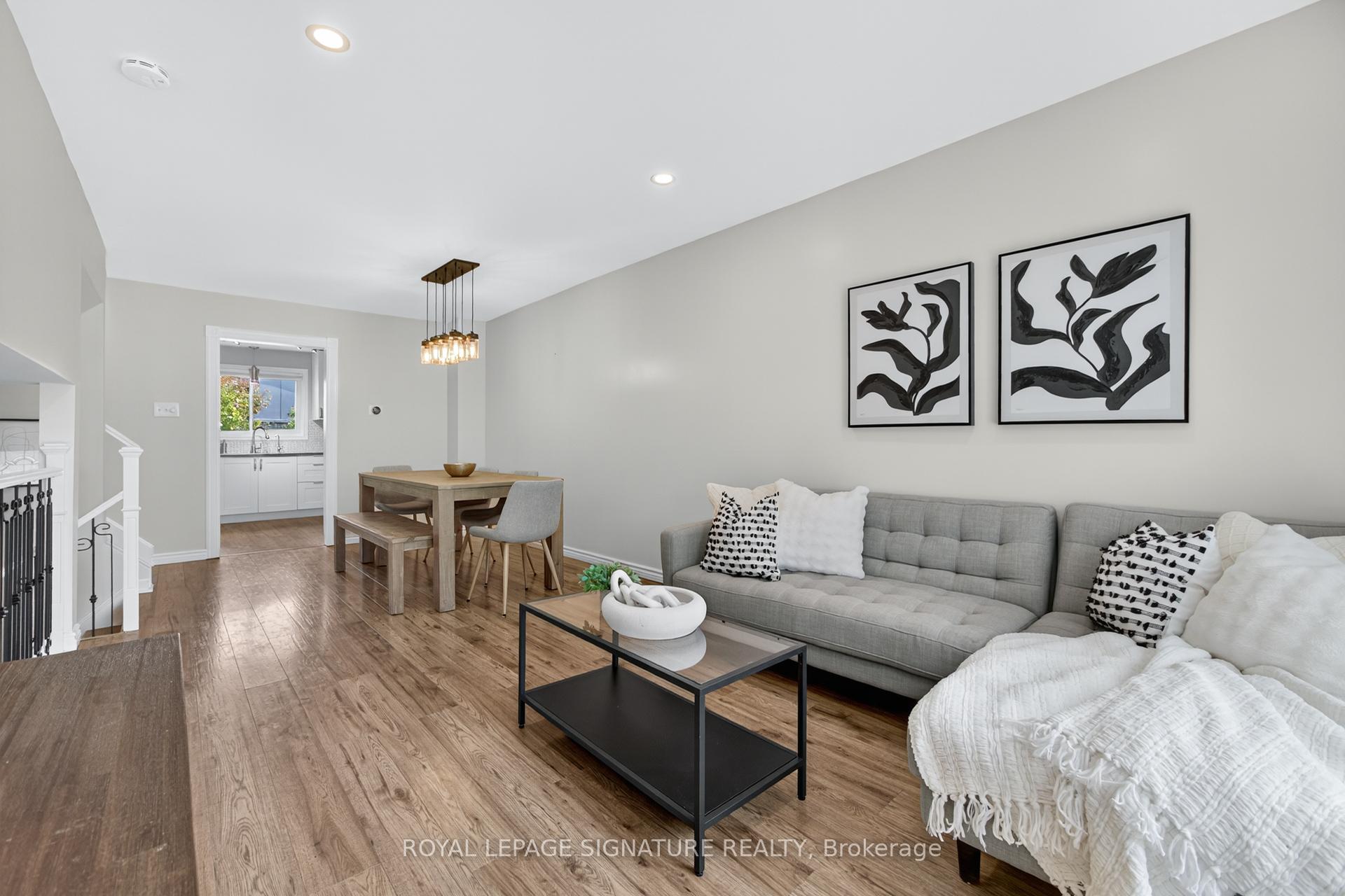 Photo 14 of 3330 Kings Masting Crescent, Mississauga, Erin Mills — HOMEH