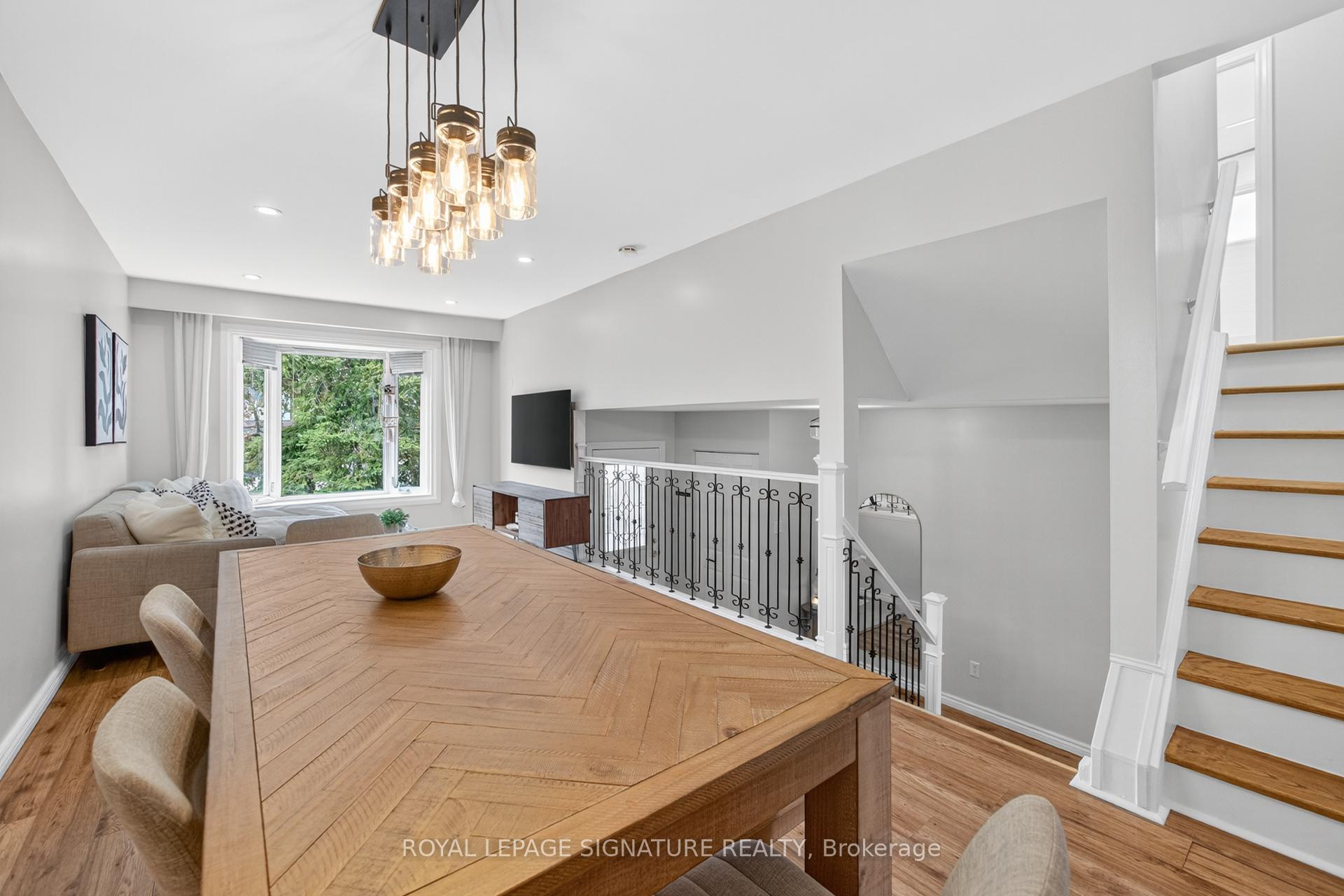 Photo 16 of 3330 Kings Masting Crescent, Mississauga, Erin Mills — HOMEH