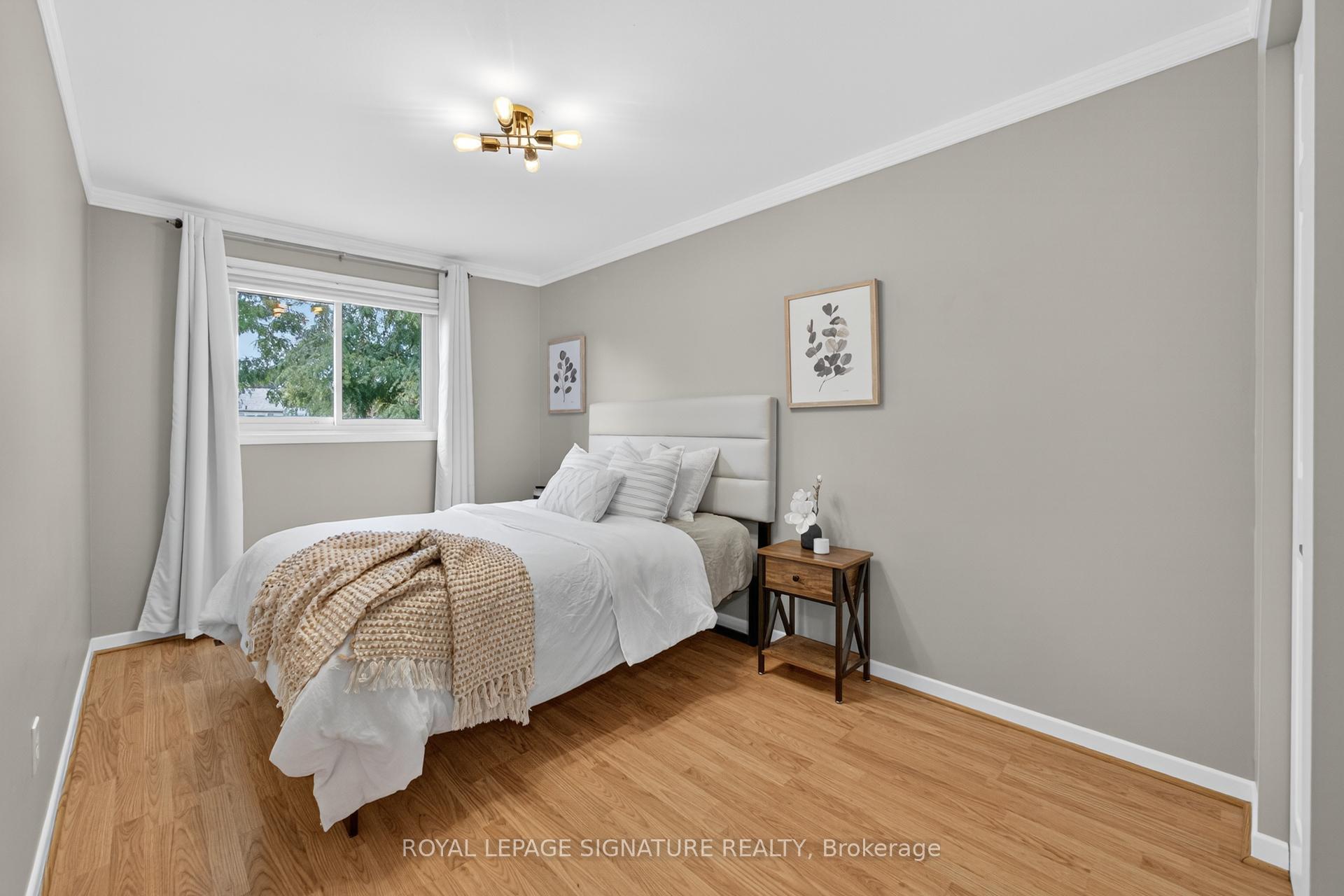 Photo 32 of 3330 Kings Masting Crescent, Mississauga, Erin Mills — HOMEH