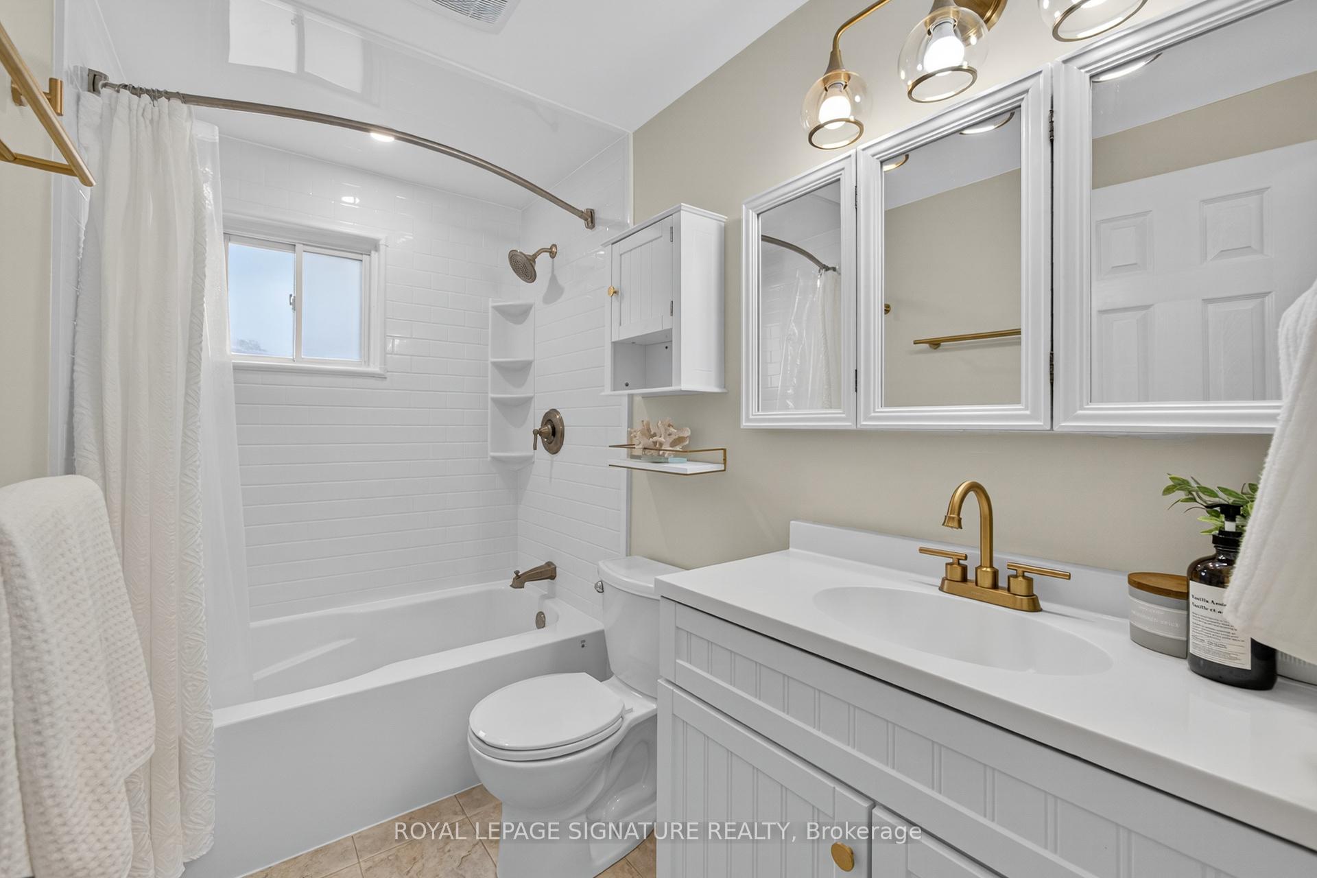 Photo 34 of 3330 Kings Masting Crescent, Mississauga, Erin Mills — HOMEH