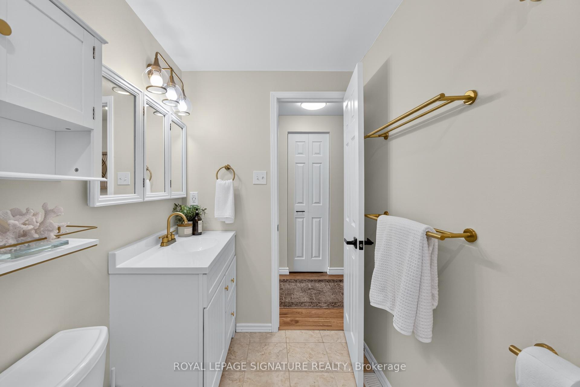 Photo 35 of 3330 Kings Masting Crescent, Mississauga, Erin Mills — HOMEH