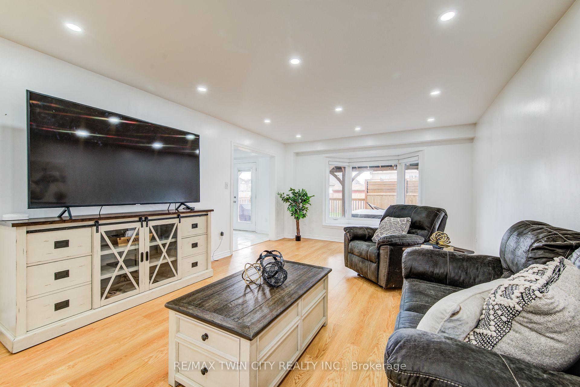 Photo 12 of 991 Hannah Avenue S, North Perth, Listowel — HOMEH