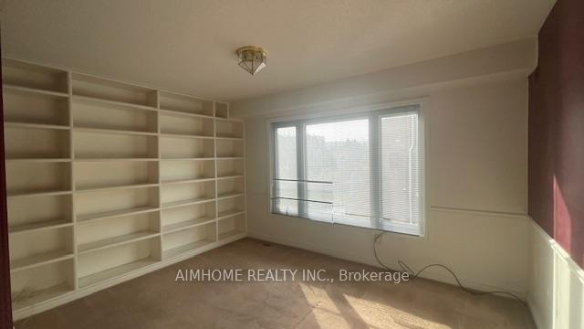 Photo 4 of 14 Melchior Crescent, Markham, Buttonville — HOMEH