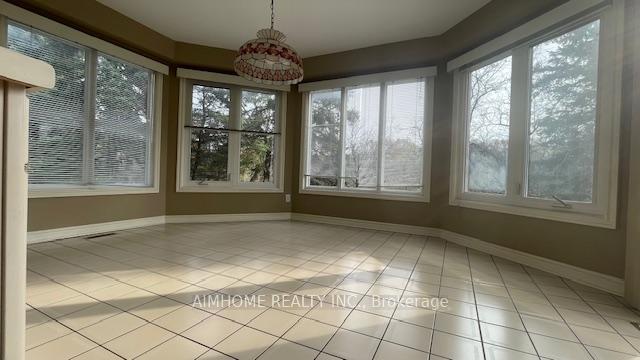 Photo 8 of 14 Melchior Crescent, Markham, Buttonville — HOMEH