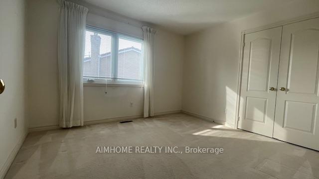 Photo 11 of 14 Melchior Crescent, Markham, Buttonville — HOMEH