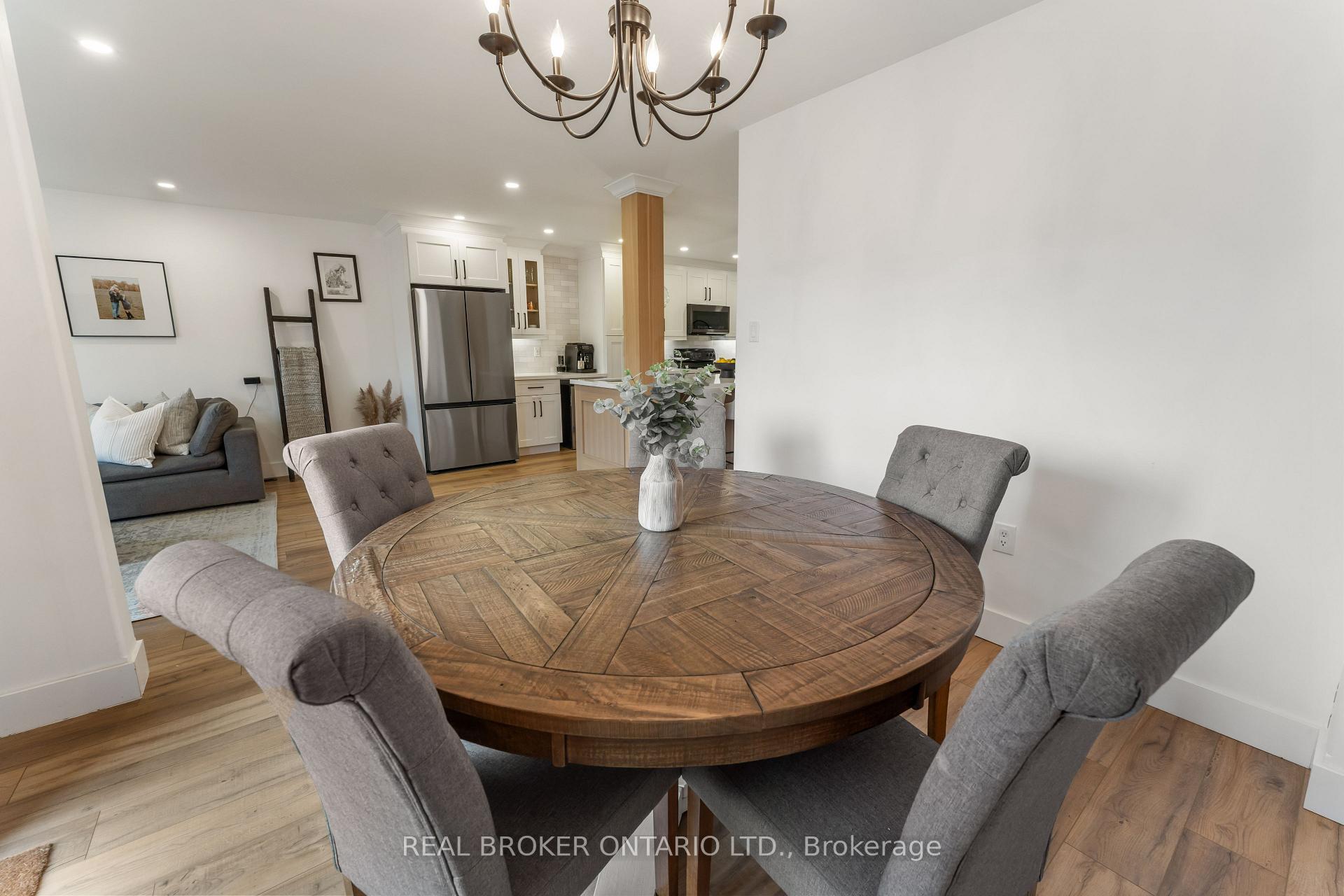 Photo 11 of 16 Buchanan Drive, New Tecumseth, Alliston — HOMEH