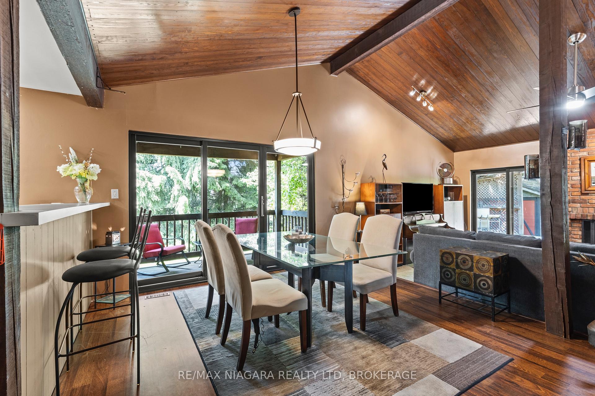 Photo 11 of 705 Metler Road, Pelham, North Pelham — HOMEH